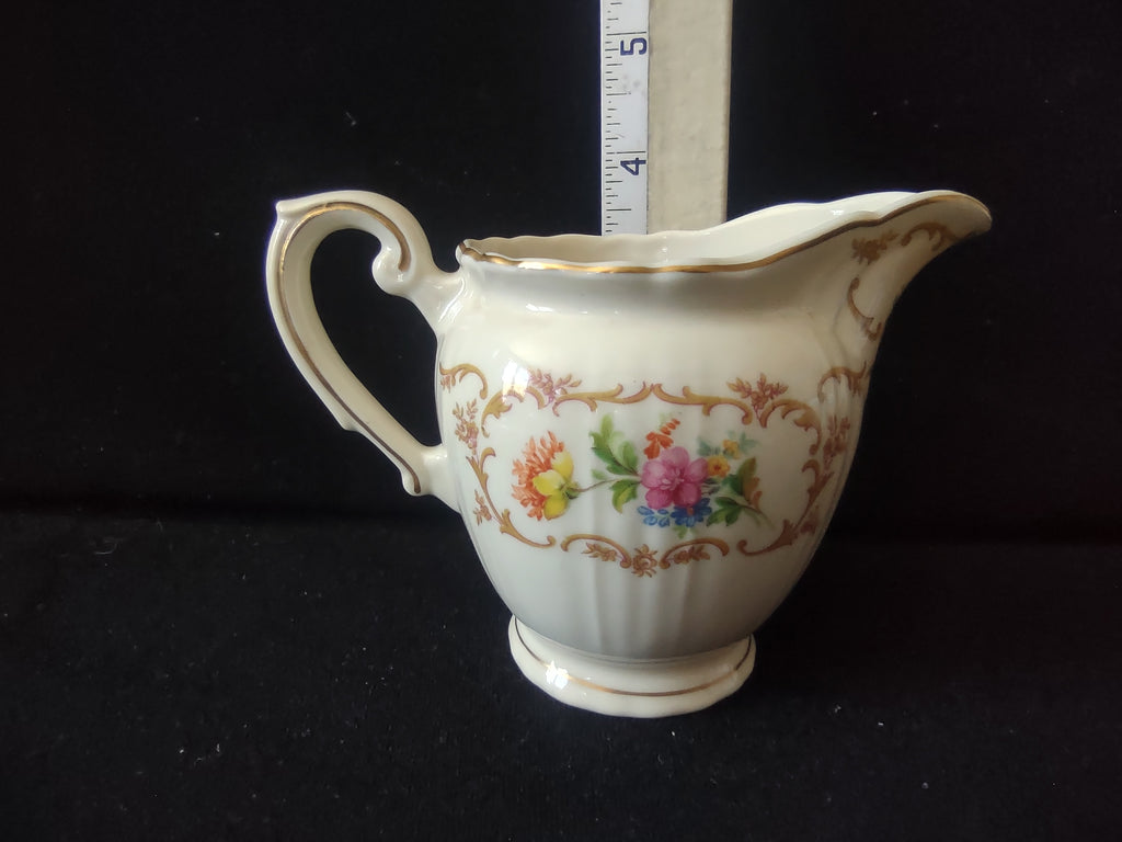 Vintage Syracuse China Federal Shape Creamer Floral Bouquet Gold Trim [6720]
