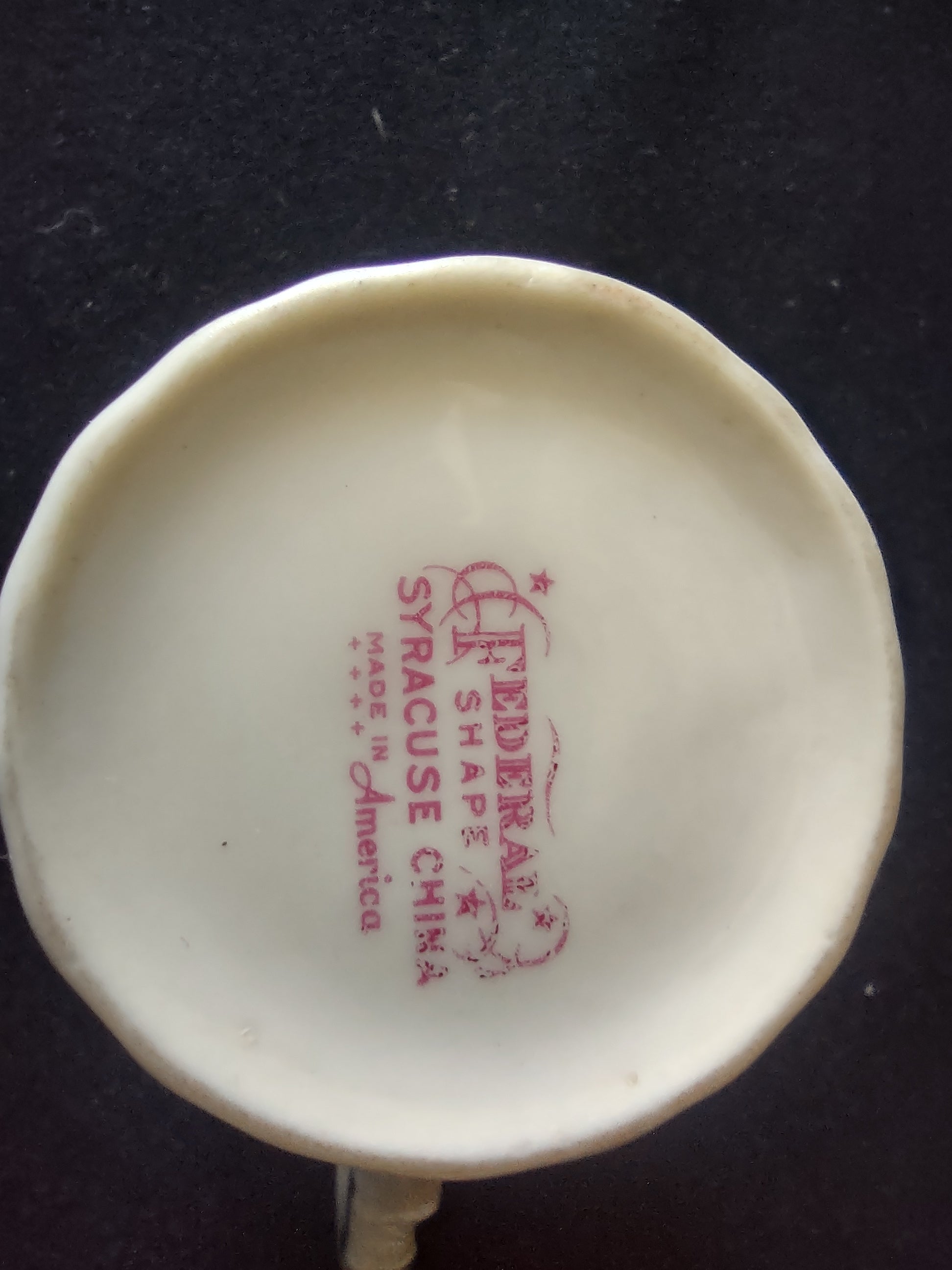 Vintage Syracuse China Federal Shape Creamer Floral Bouquet Gold Trim [6720]