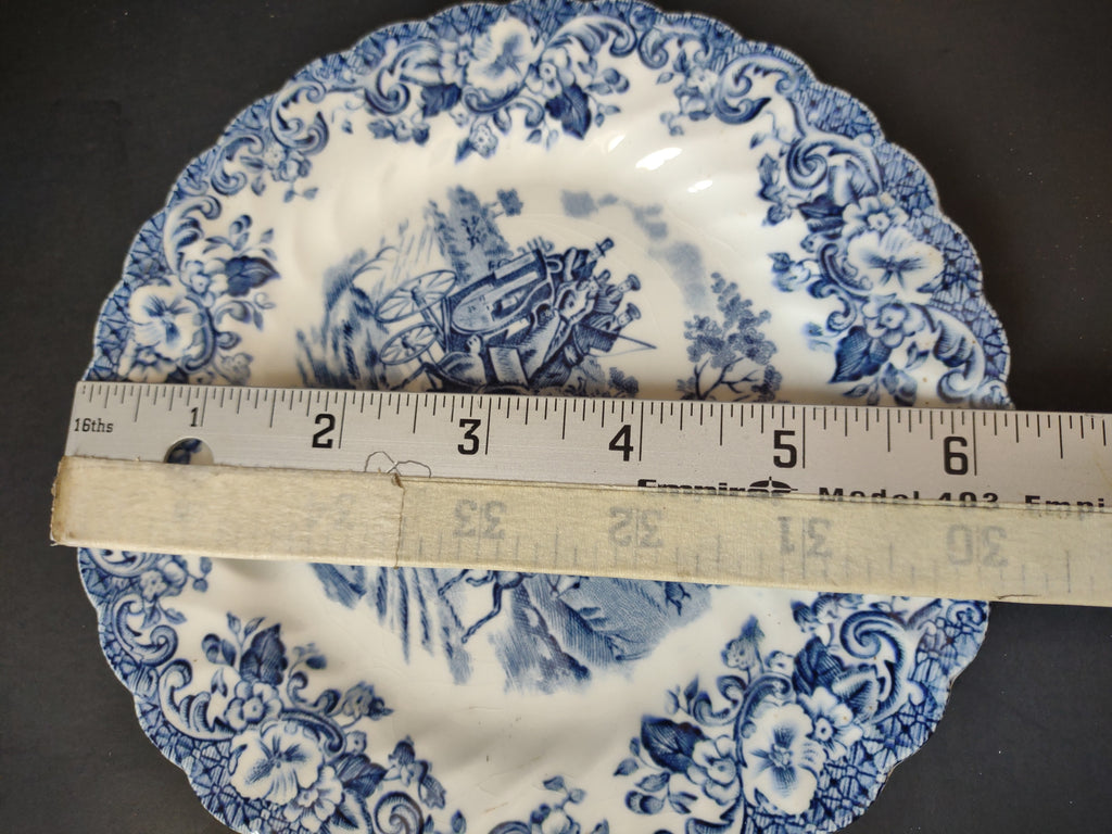 Vintage Johnson Bros Coaching Scenes Blue Plate 6-14" [6736]