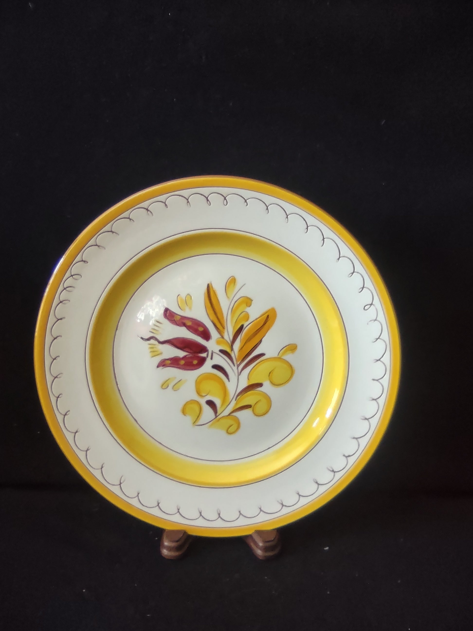 Vintage Stangl Pottery Provincial Plate 10" Yellow & Burgundy Chip [6744]