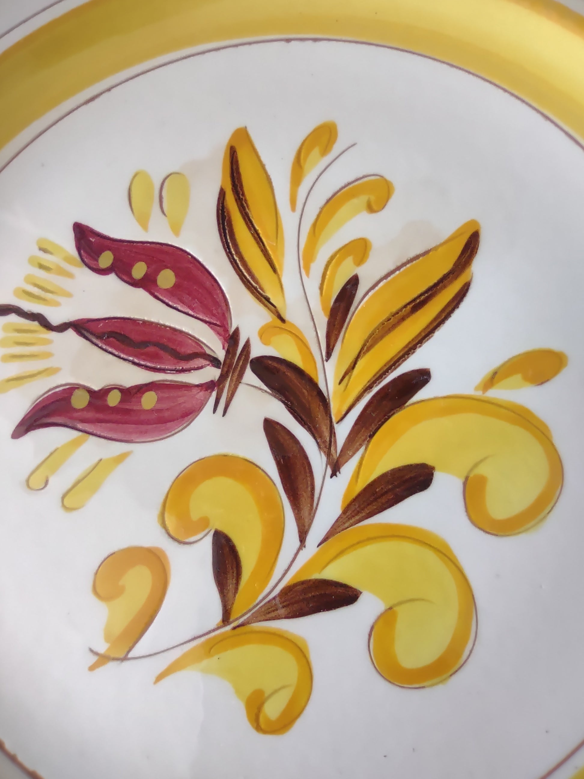 Vintage Stangl Provincial Dinner Plates 10" Set of 4 Yellow & Burgundy [6746]