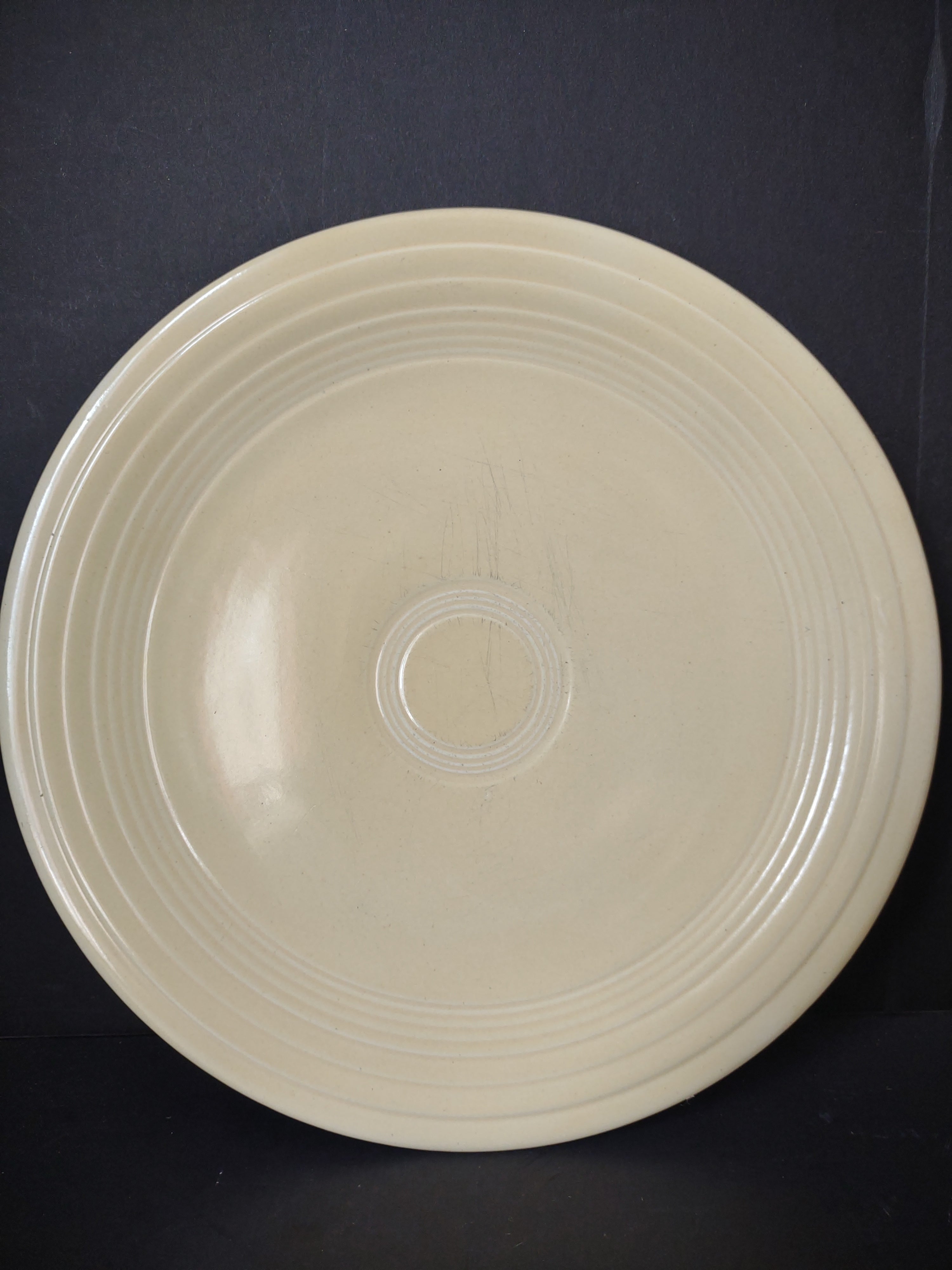 Vintage Fiesta Off-White Dinner Plate HLC USA [6761]