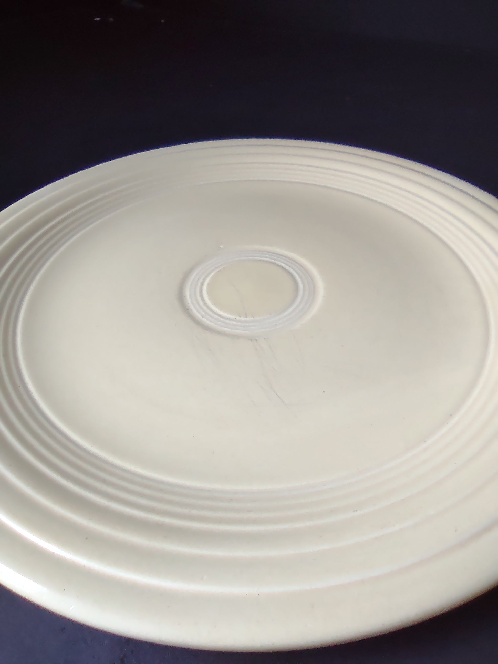Vintage Fiesta Off-White Dinner Plate HLC USA [6761]