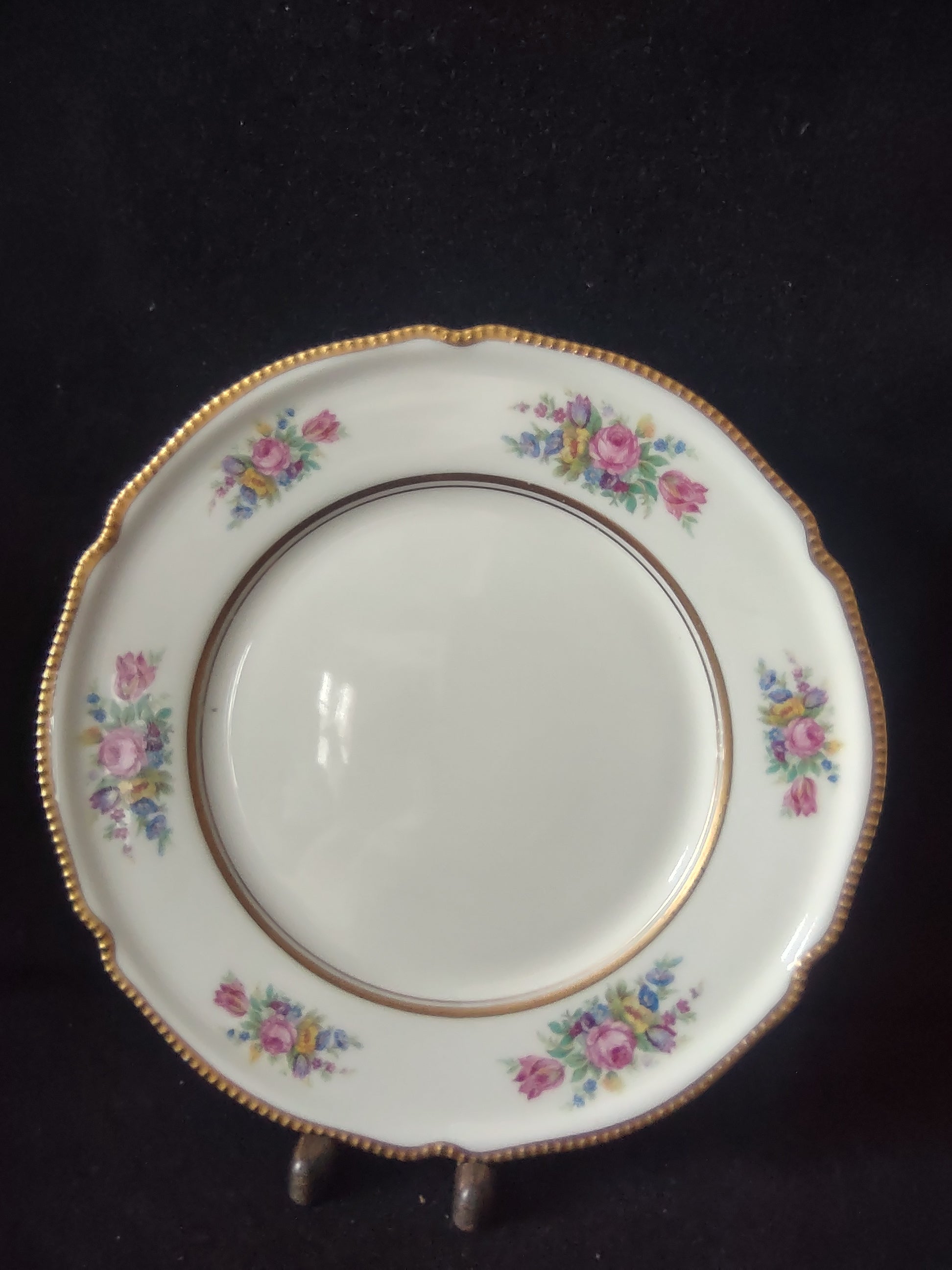 Vintage Castleton China Bouquet Off-White Gold Beaded Rim Plate 9" [6751]
