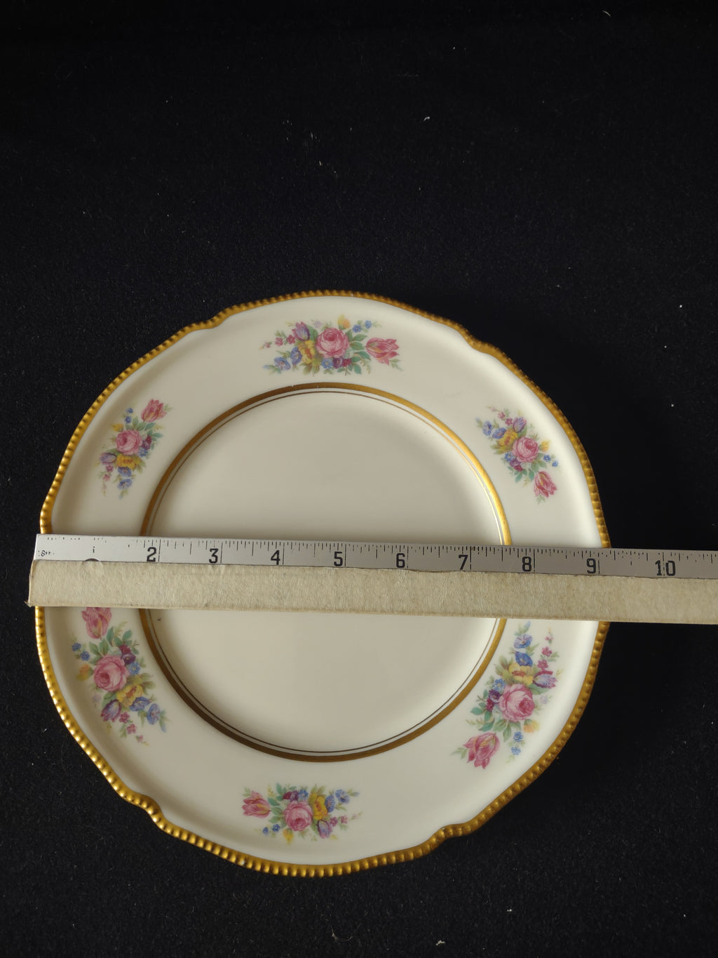 Vintage Castleton China Bouquet Off-White Gold Beaded Rim Plate 9" [6751]