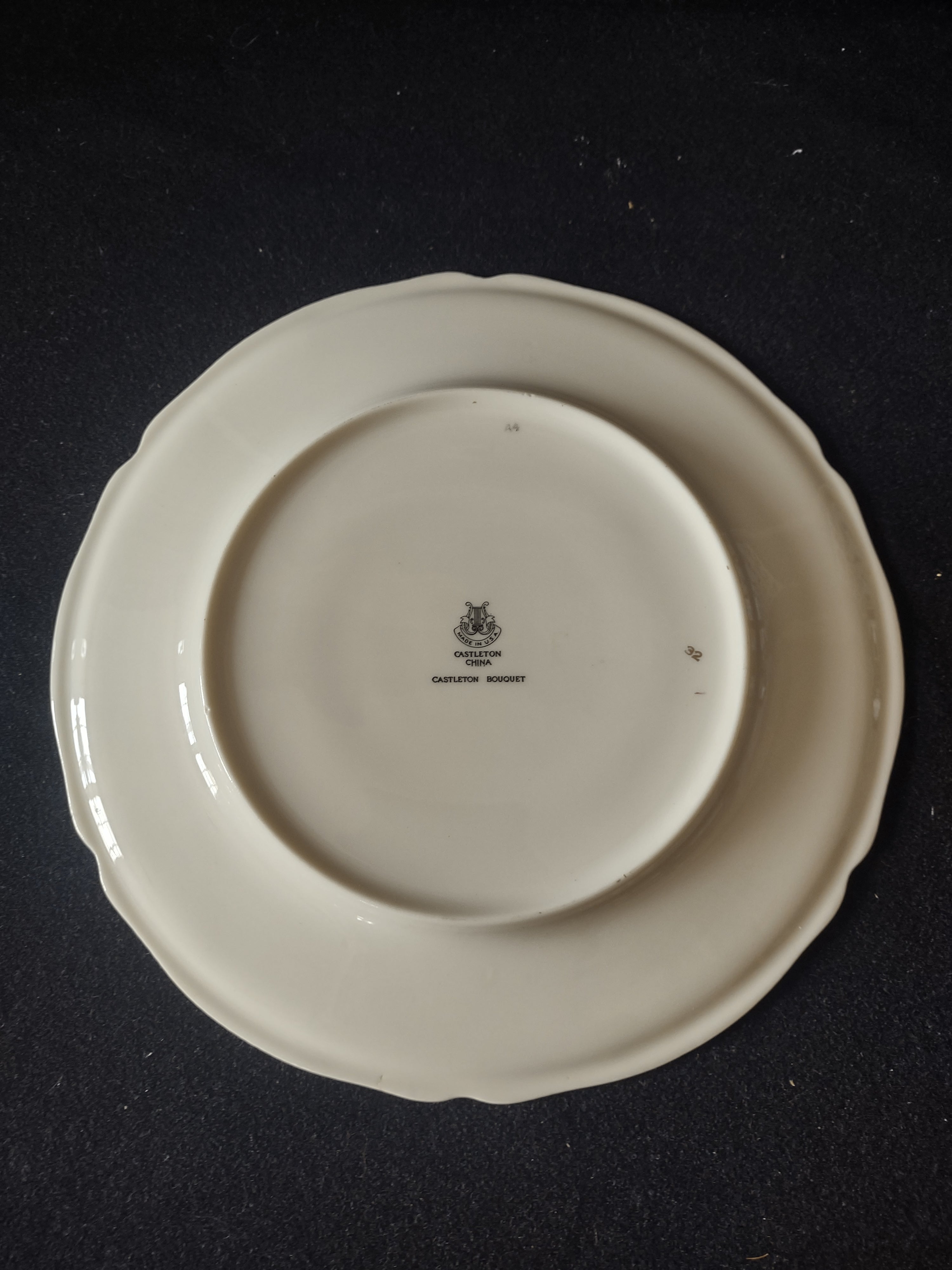 Vintage Castleton China Bouquet Off-White Gold Beaded Rim Plate 9" [6751]