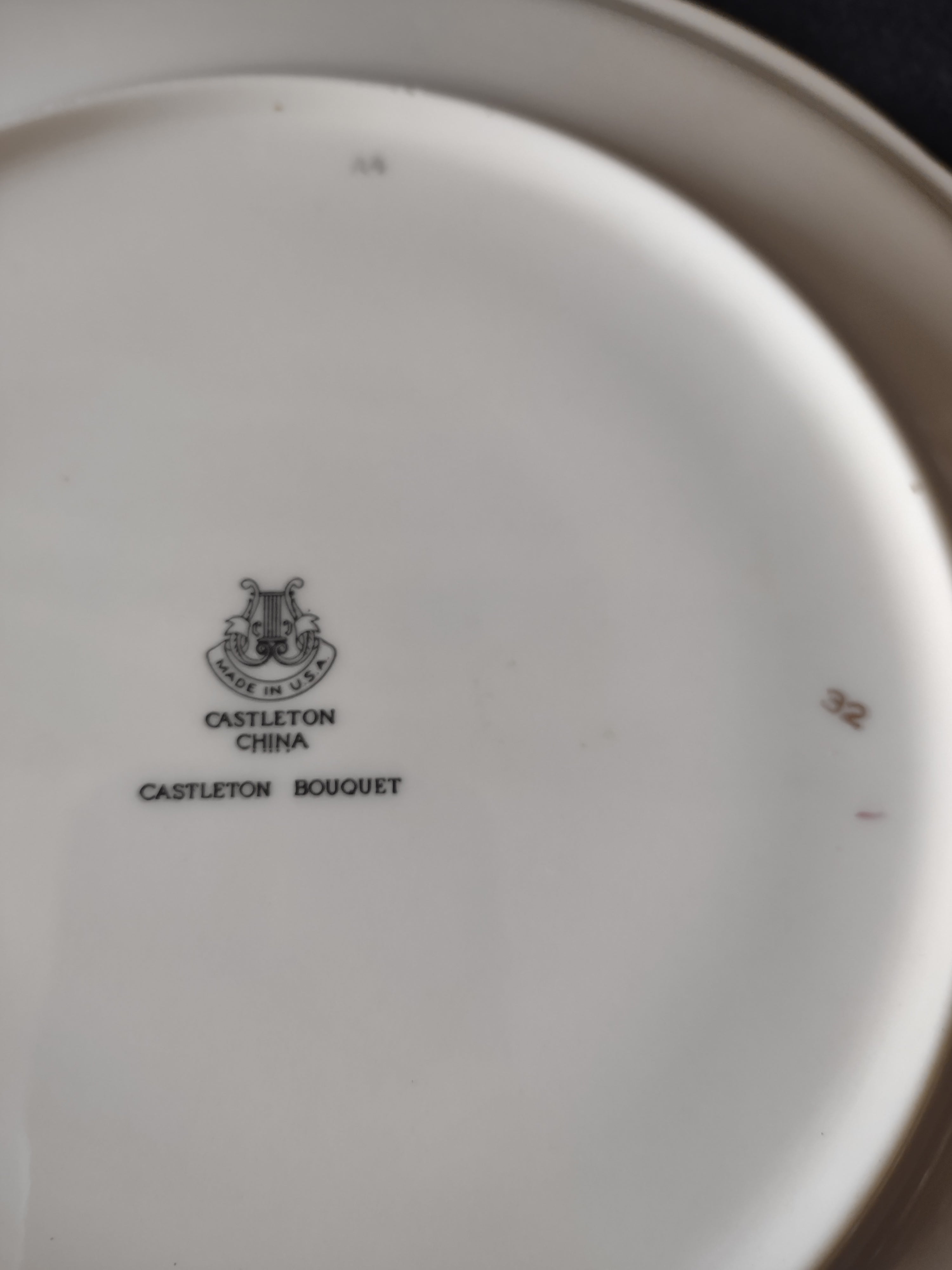 Vintage Castleton China Bouquet Off-White Gold Beaded Rim Plate 9" [6751]