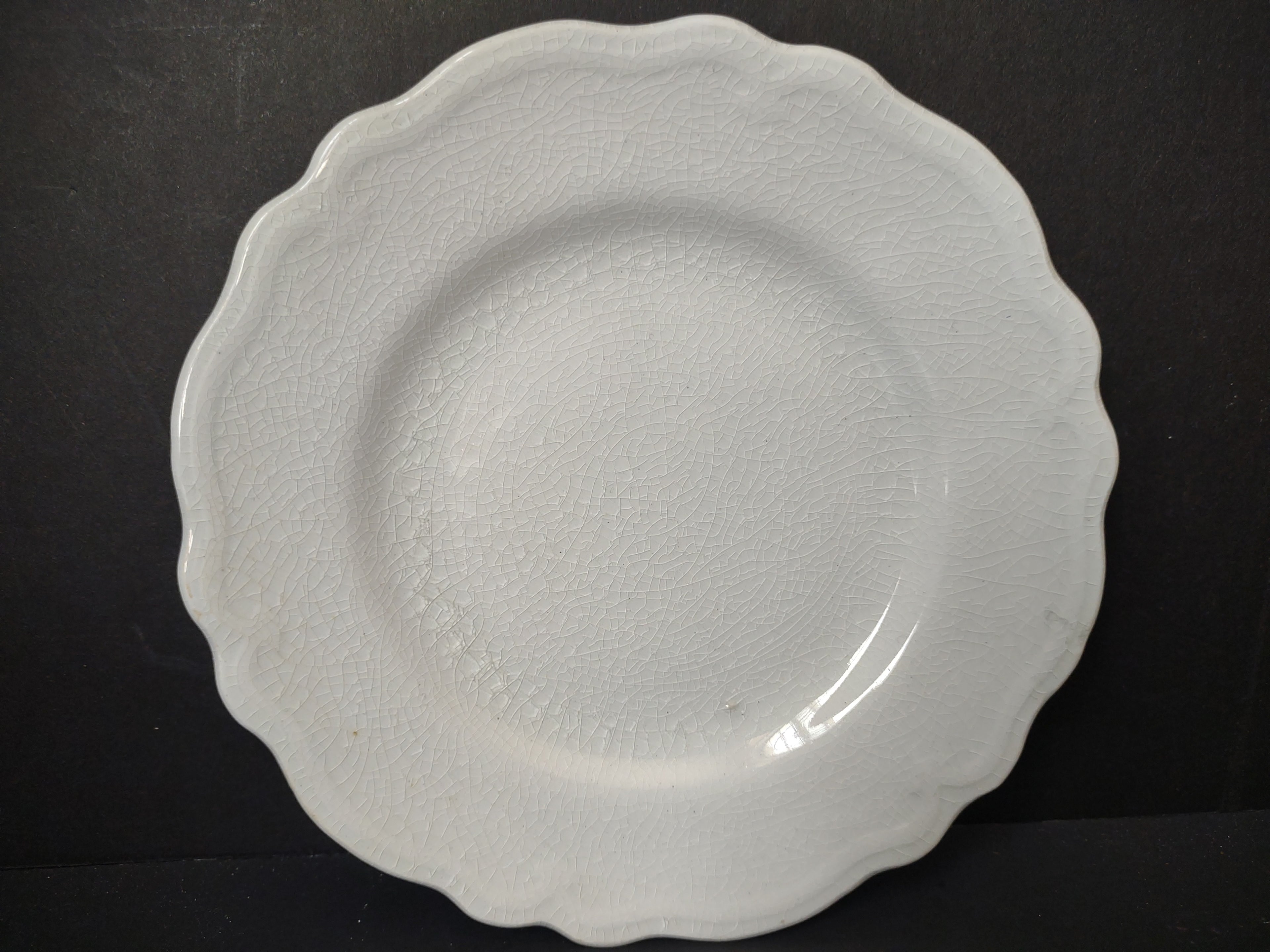 Vintage Grindley England Ironstone White Scalloped Plate [6760]