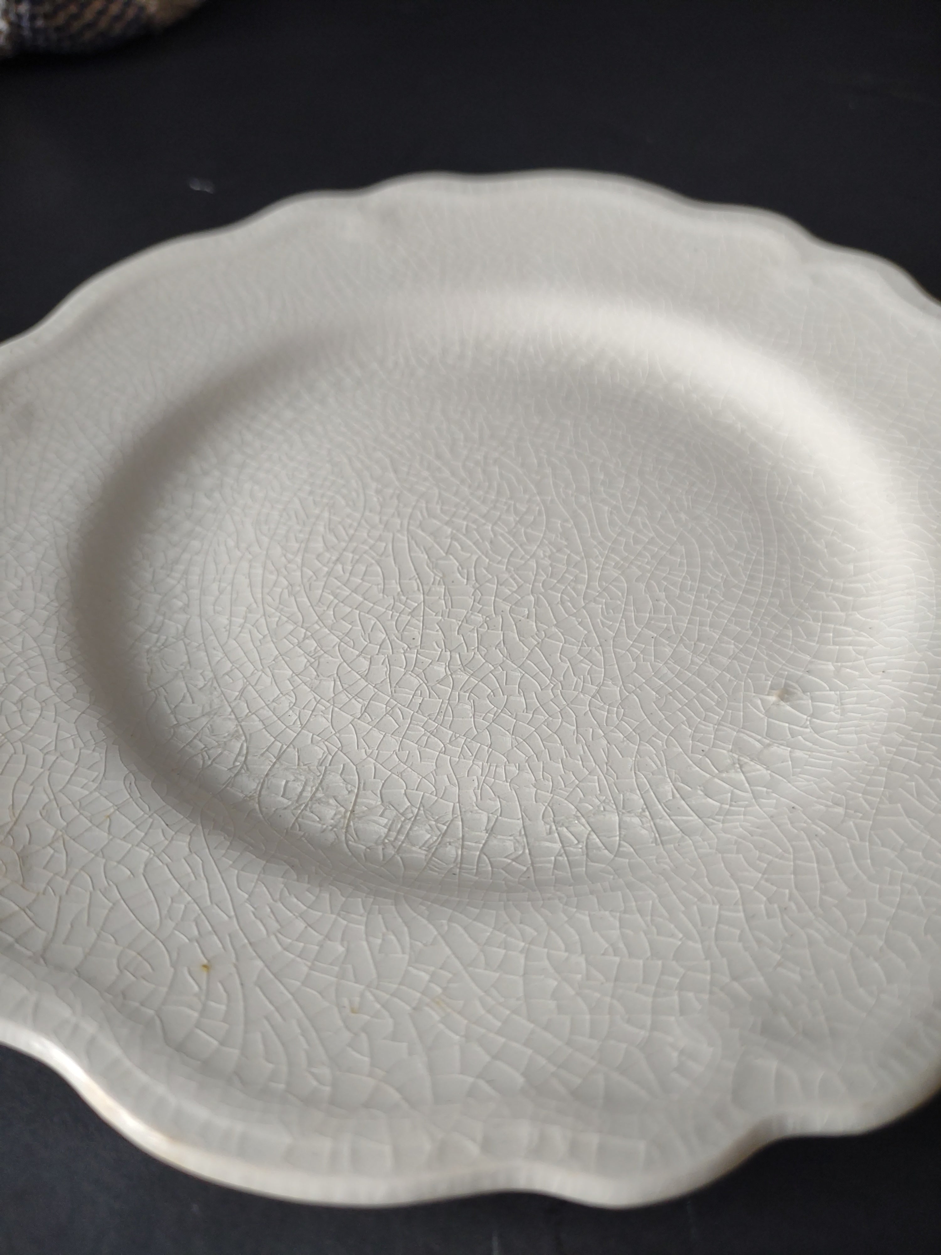 Vintage Grindley England Ironstone White Scalloped Plate [6760]