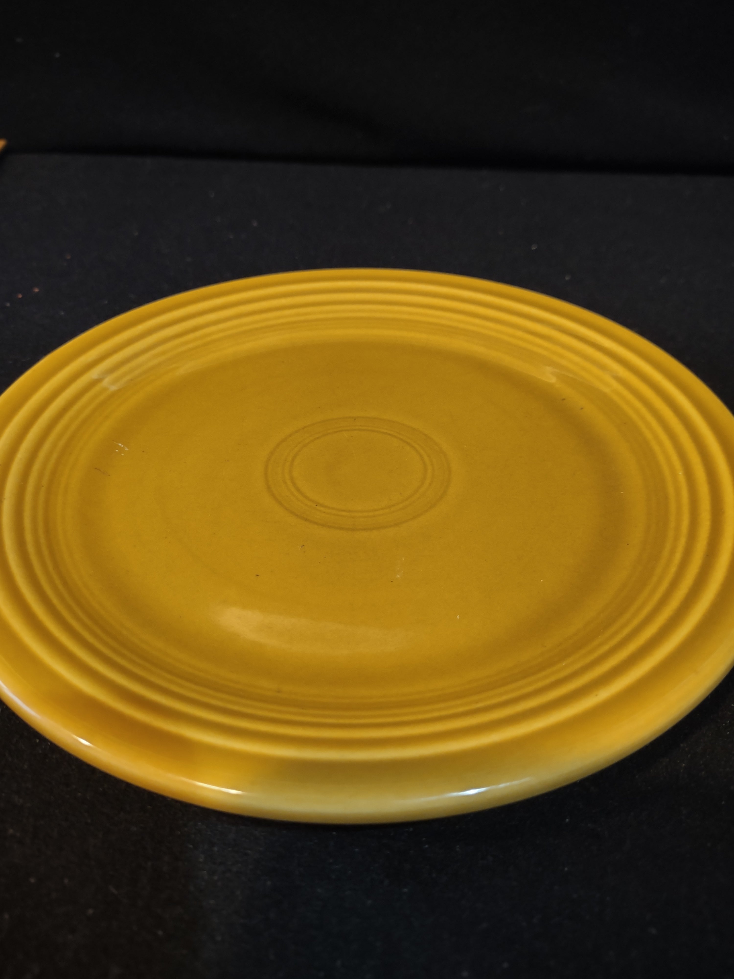 Vintage Fiesta Homer Laughlin Yellow 7" Salad Plate [6780]