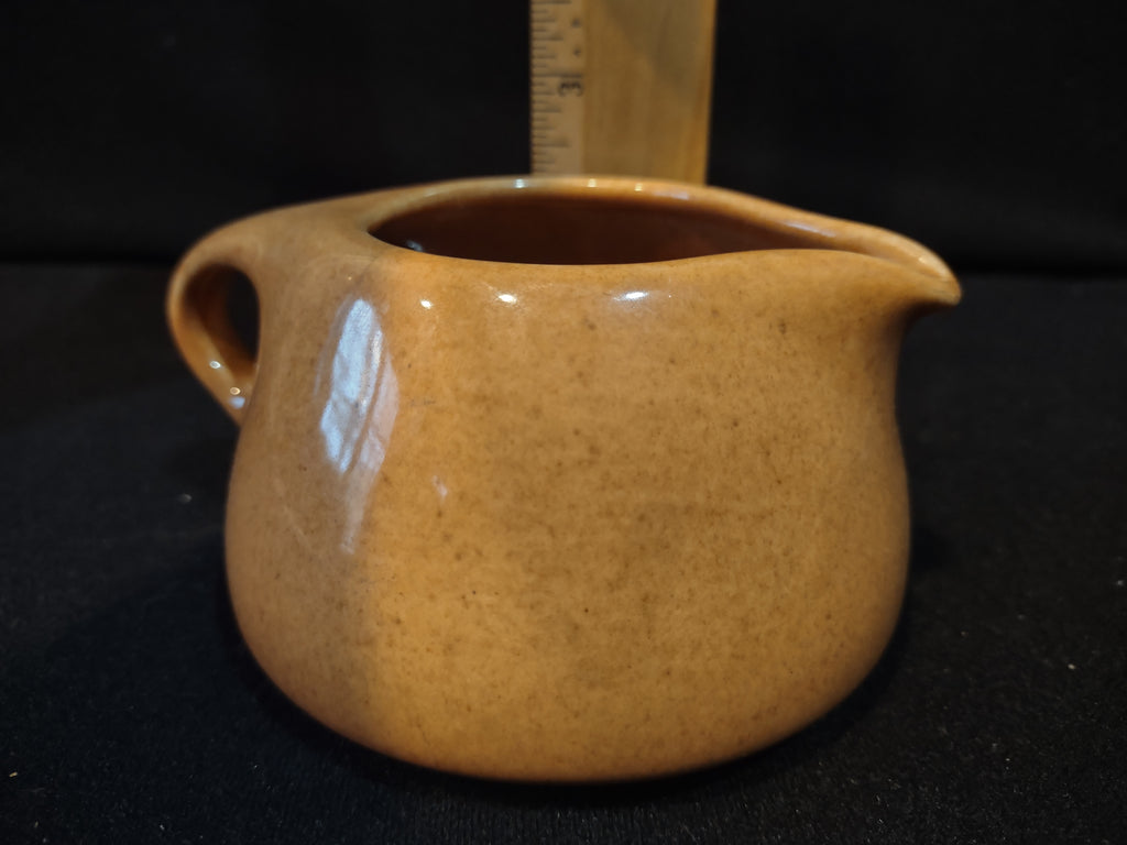 Vintage Iroquois Casual China Russel Wright Nutmeg Creamer IMPERFECT [6777]