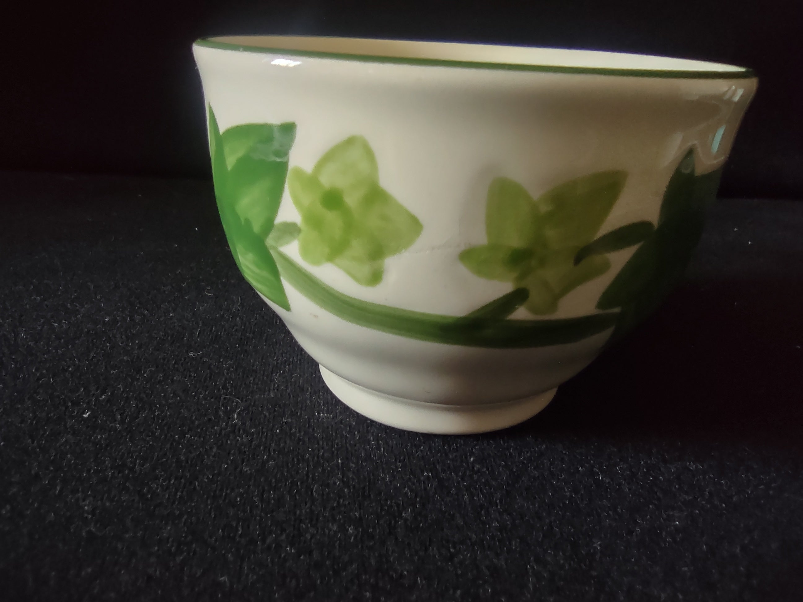Vintage Franciscan Ivy Berry Bowl Hand Decorated Oven Safe USA [6803]