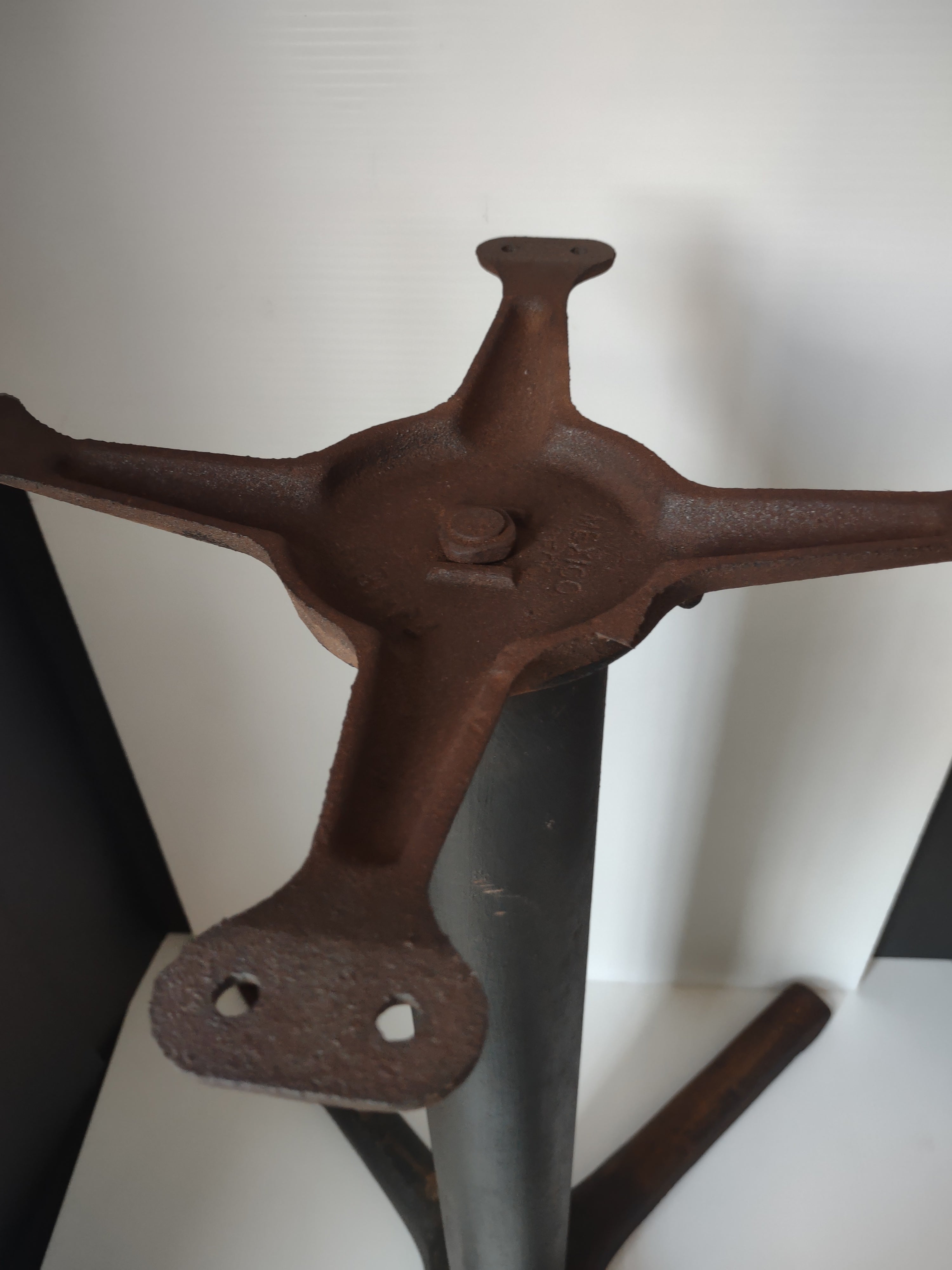 Vintage Metal Table Leg Tripod Base Mexico [6819]