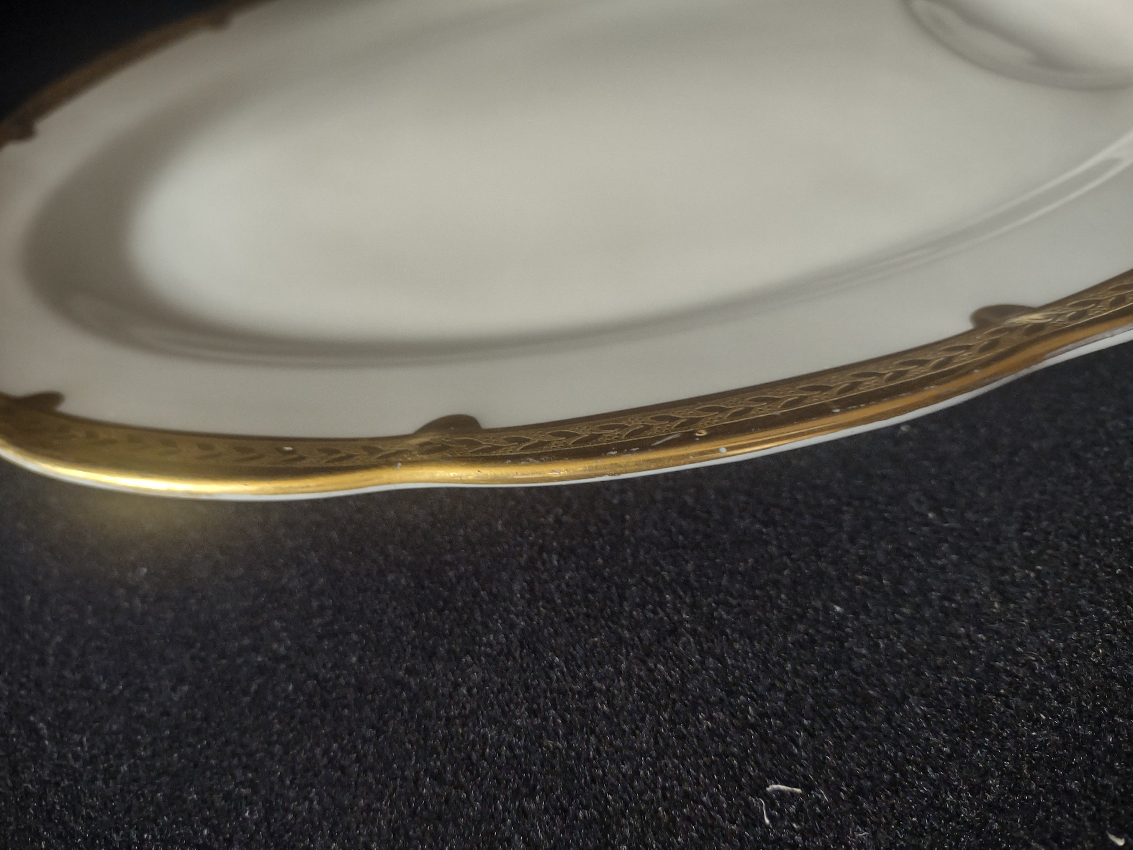 Vintage Theodore Haviland white and gold laurel oval serving platter - additional detail view