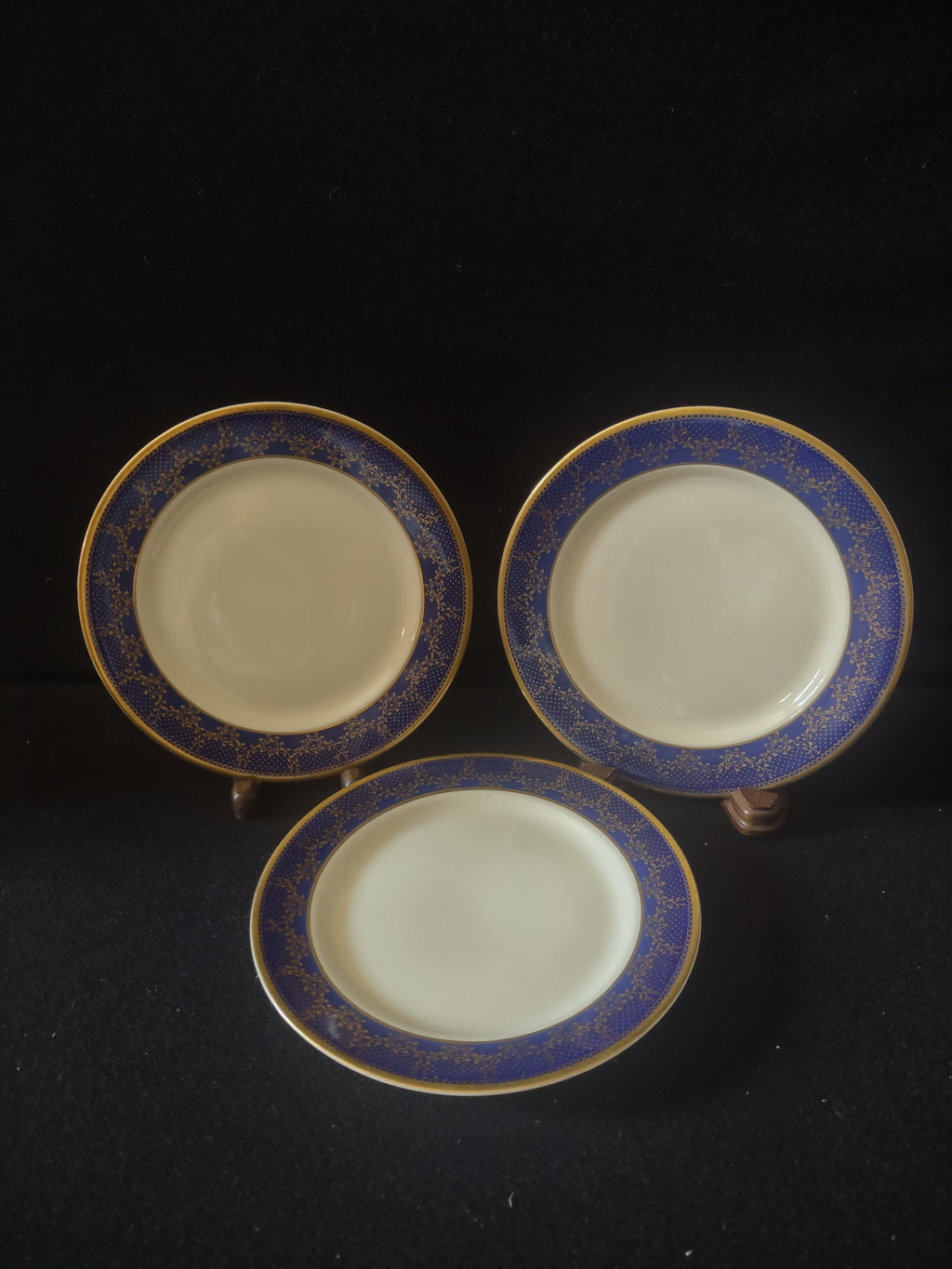 Close-up of Old Ivory Syracuse China O.P. Co. Made in America green backstamp