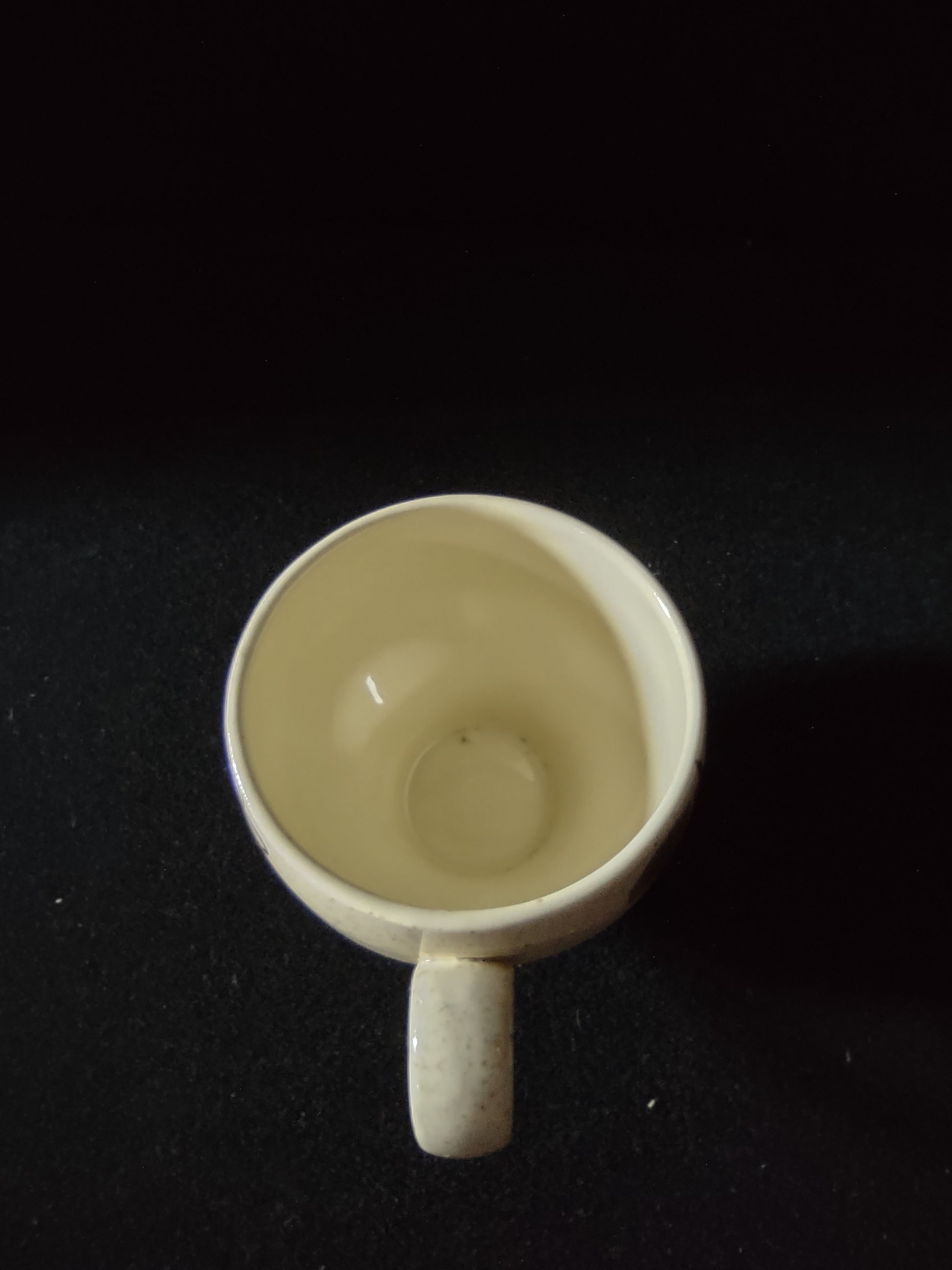 Vintage Red Wing Hand Painted Tampico Cup USA - top view showing off-white speckled interior