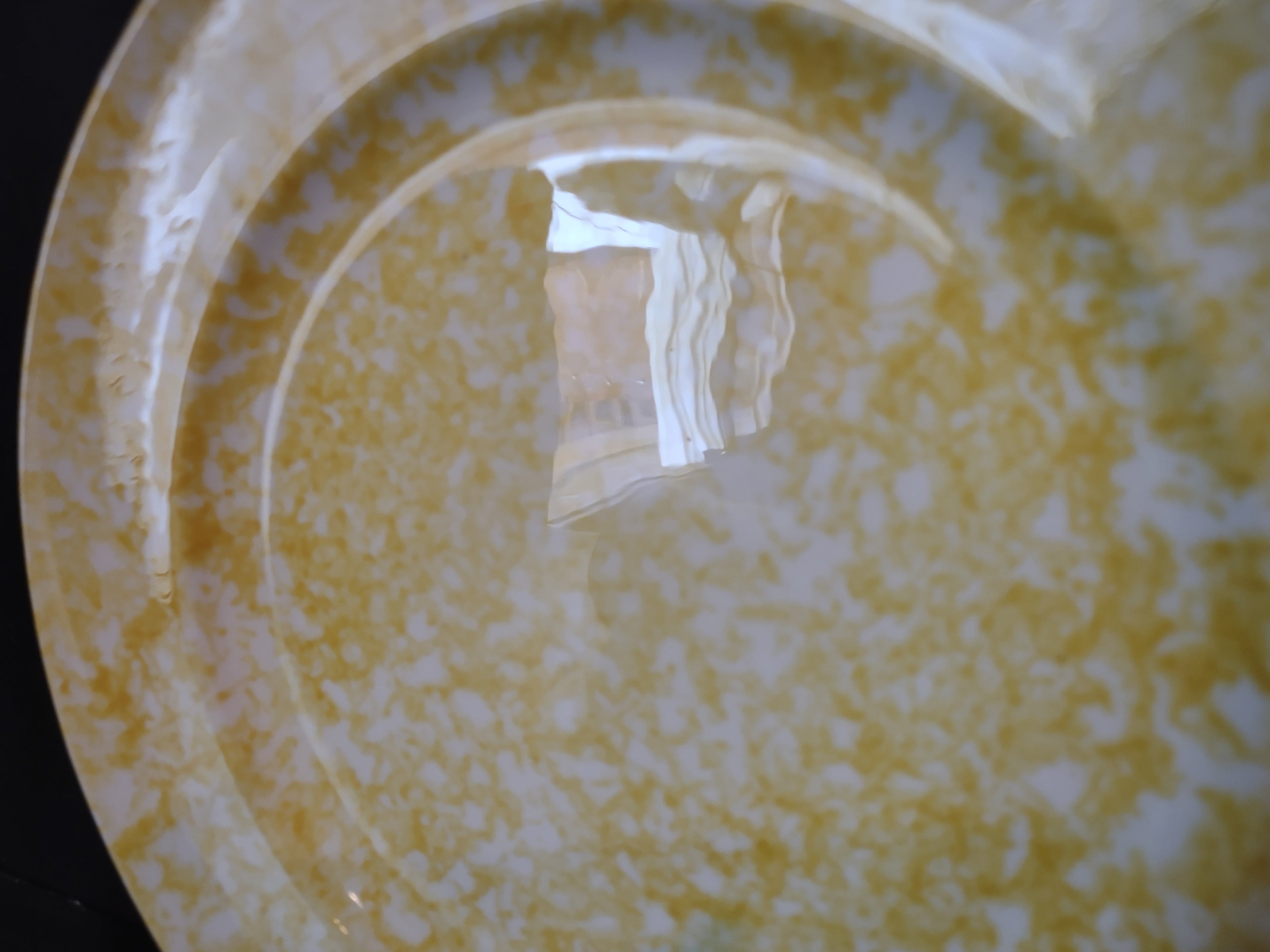 Vintage Stangl Town & Country Yellow Spongeware 10" Plate - close-up of spongeware glaze detail
