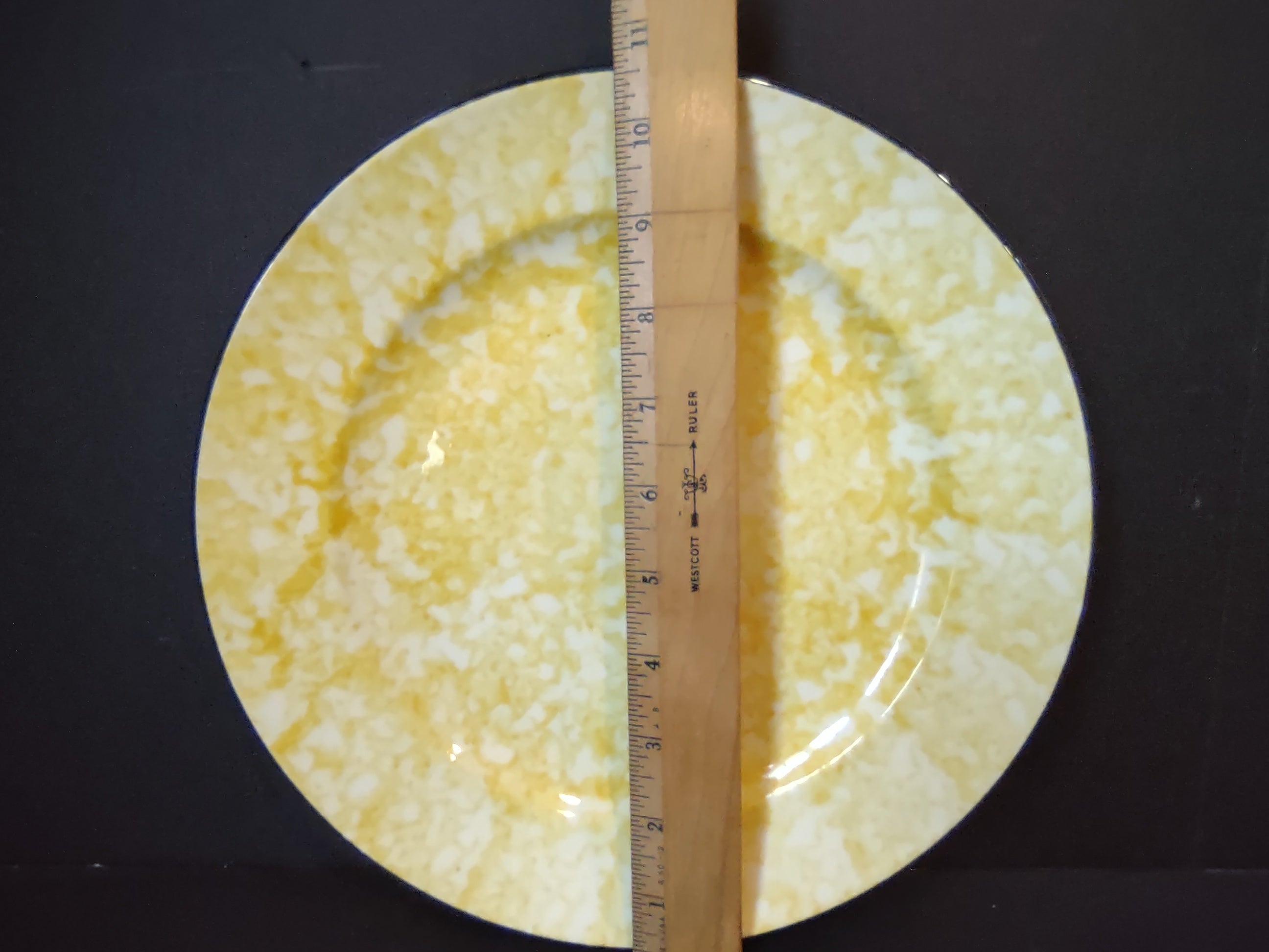 Vintage Stangl Town & Country Yellow Spongeware 10" Plate - full face view