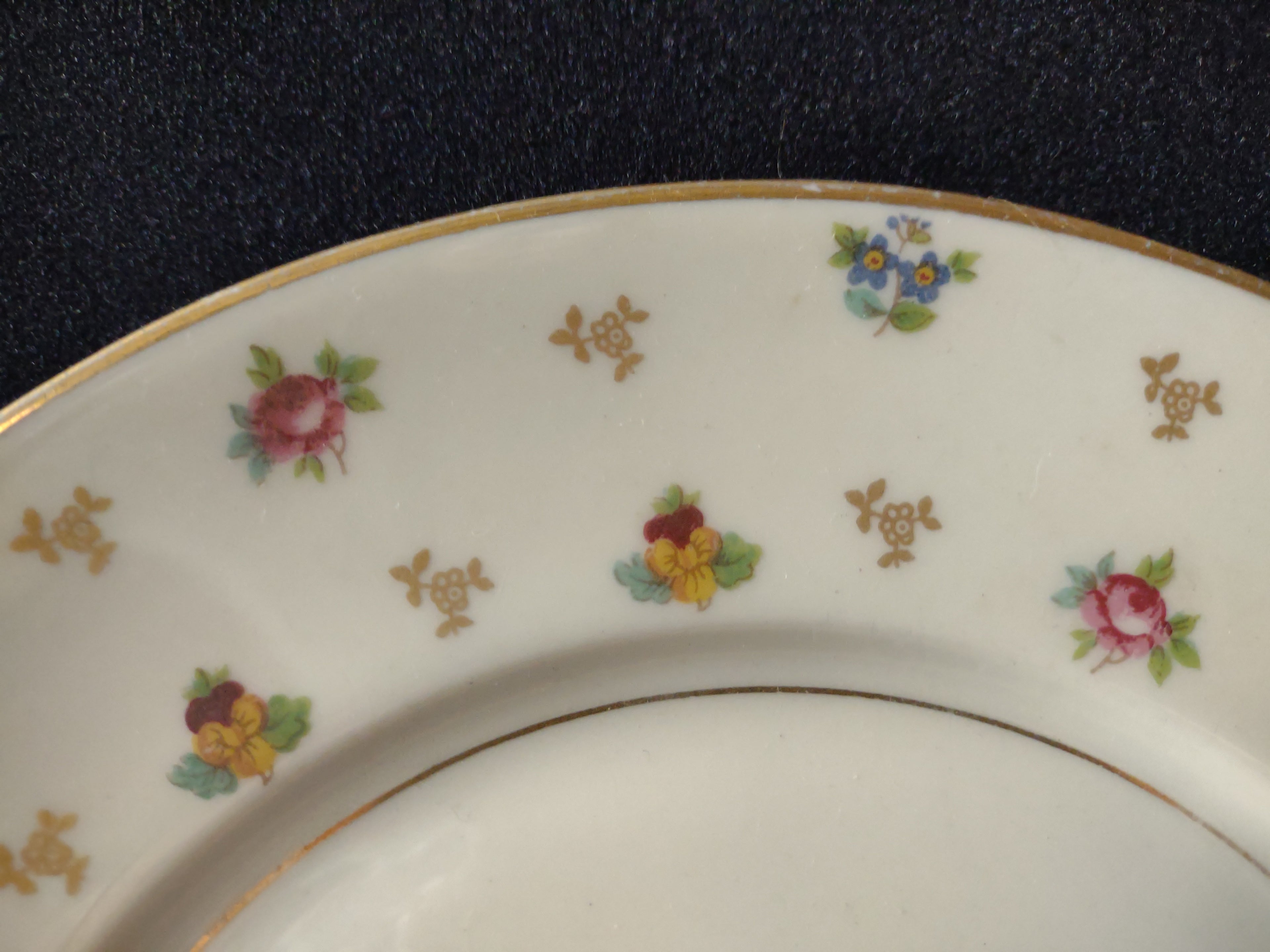 Vintage Lamberton China Molly Pitcher Pink Floral Gold Trim Dinner Plate [6896]
