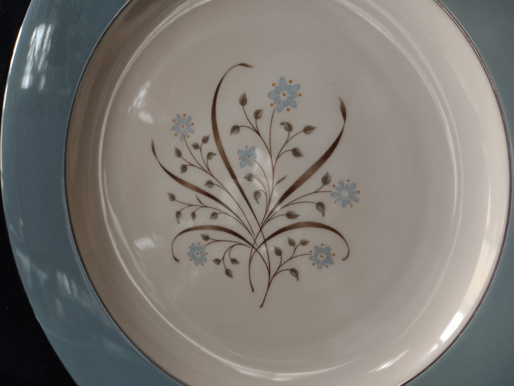 Vintage Lamberton Ivory China Holly Hobbie Blue & Gold Floral Dinner Plate [6886]