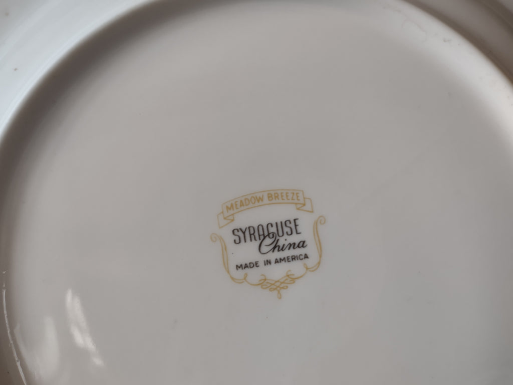 Vintage Castleton Fine China Festival Fuchsia Floral Dinner Plate USA [6885]