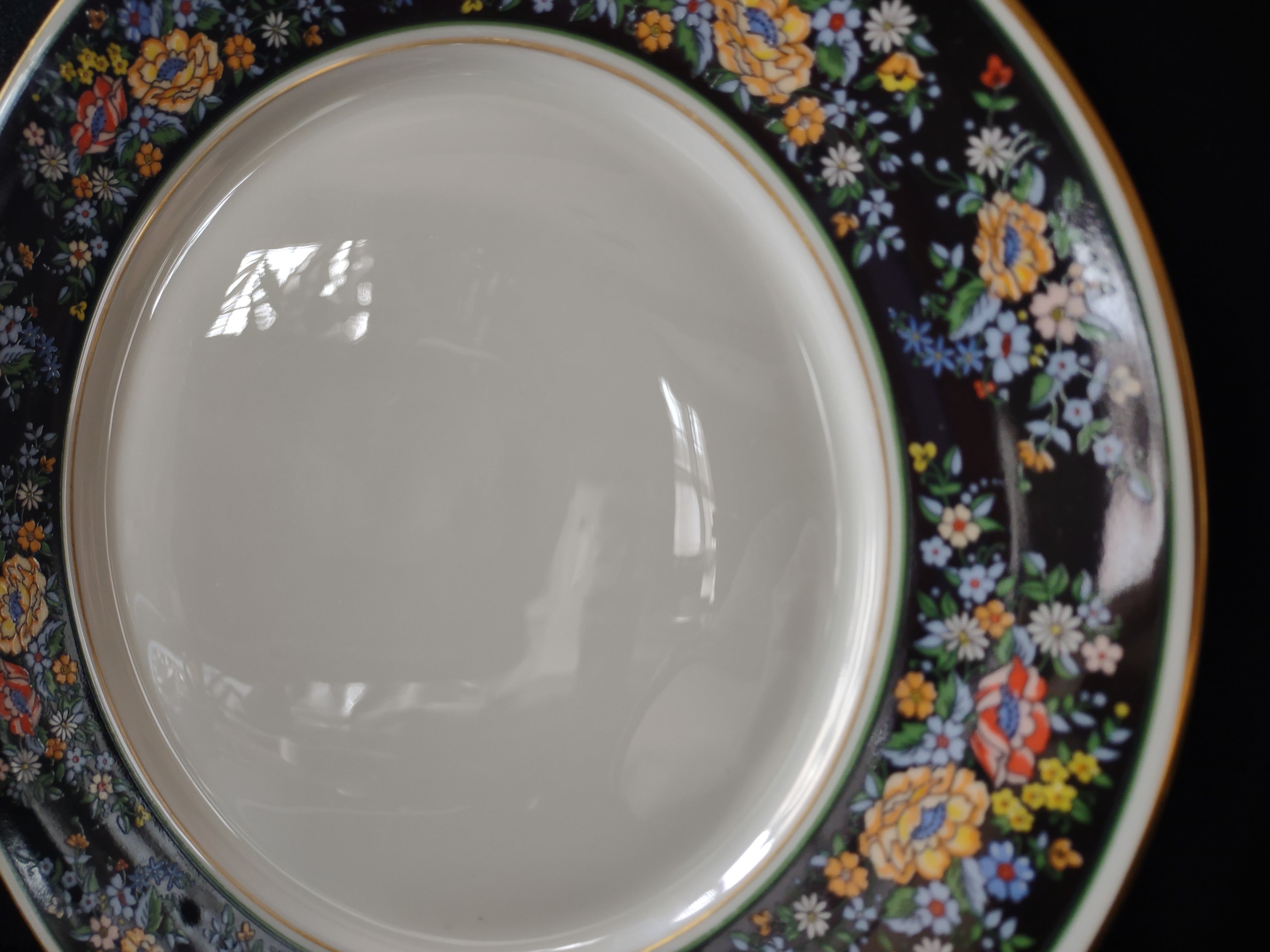Vintage Oxford Bone China Sutton Place Black Floral Gold Trim Dinner Plate [6883]