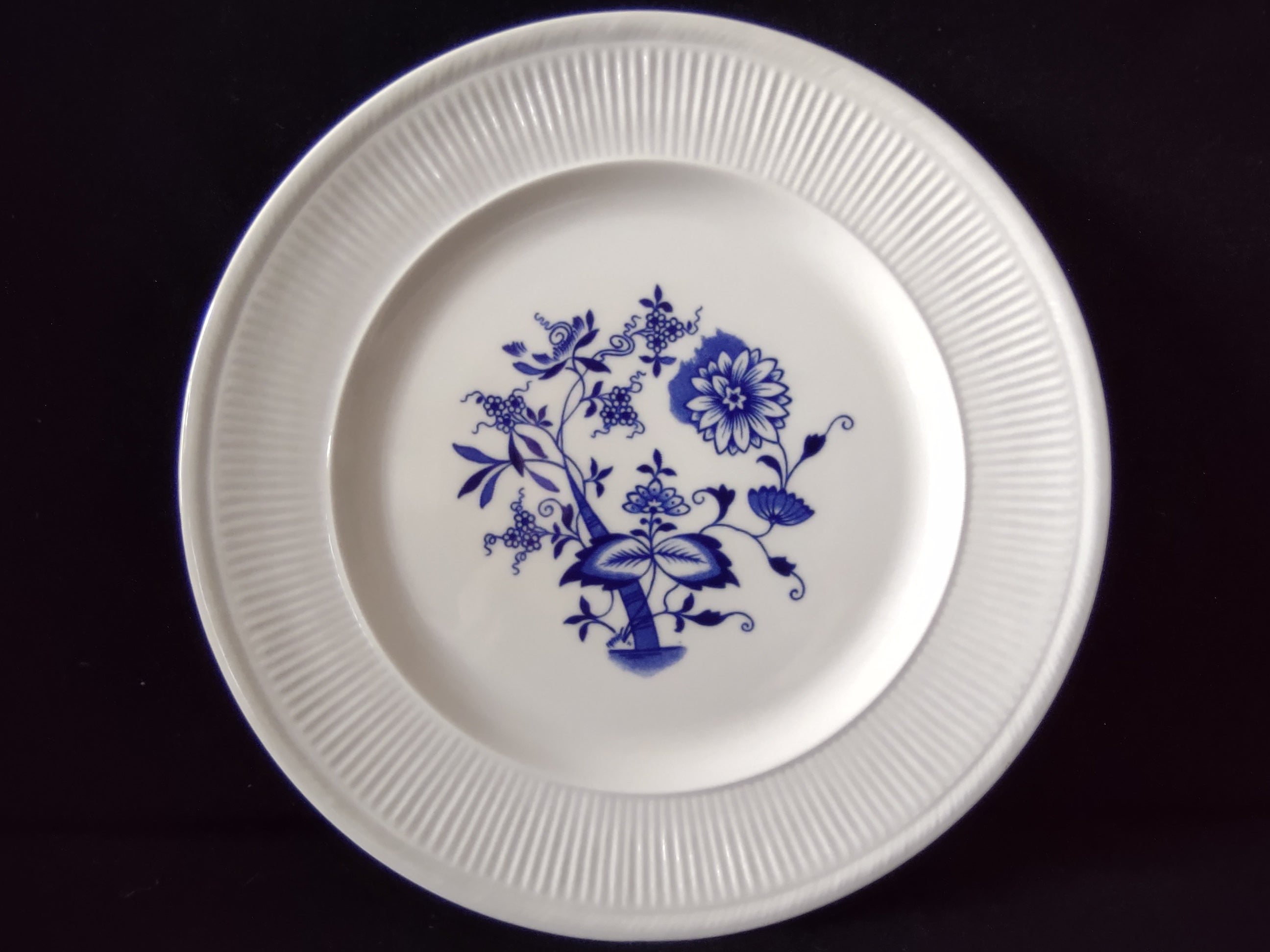 Vintage Shenango China Blue Onion Cobalt Floral Ribbed Dinner Plate [6891]