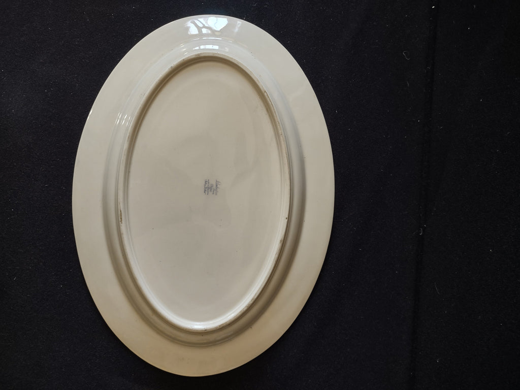 Additional pattern detail on platter border
