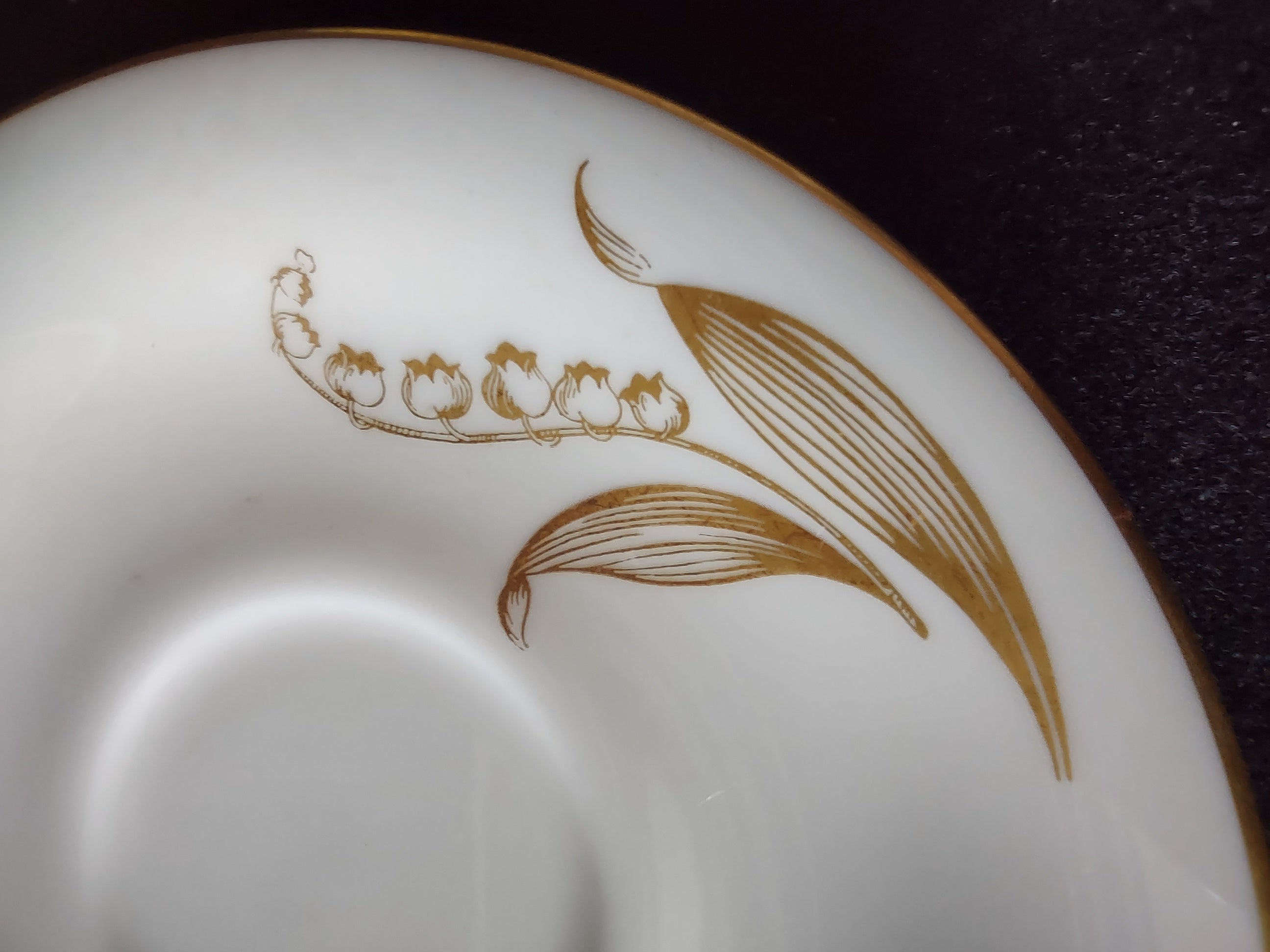 Castleton China Gold Lily of the Valley saucer pattern close-up detail