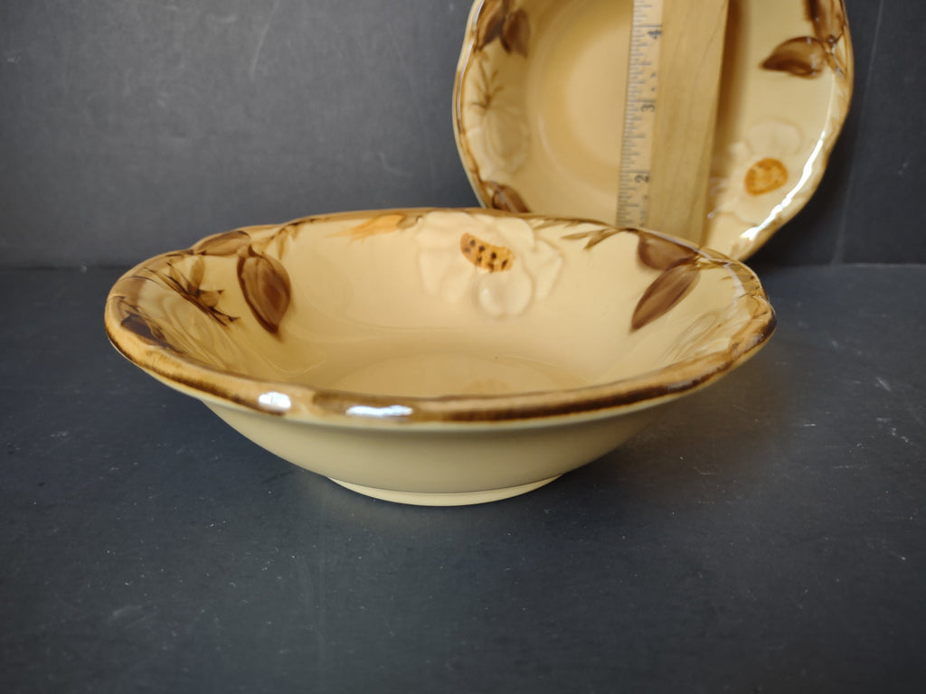 Metlox Poppytrail Cafe Royal berry bowl backstamp showing M rooster mark, USA, and 7/8 date code