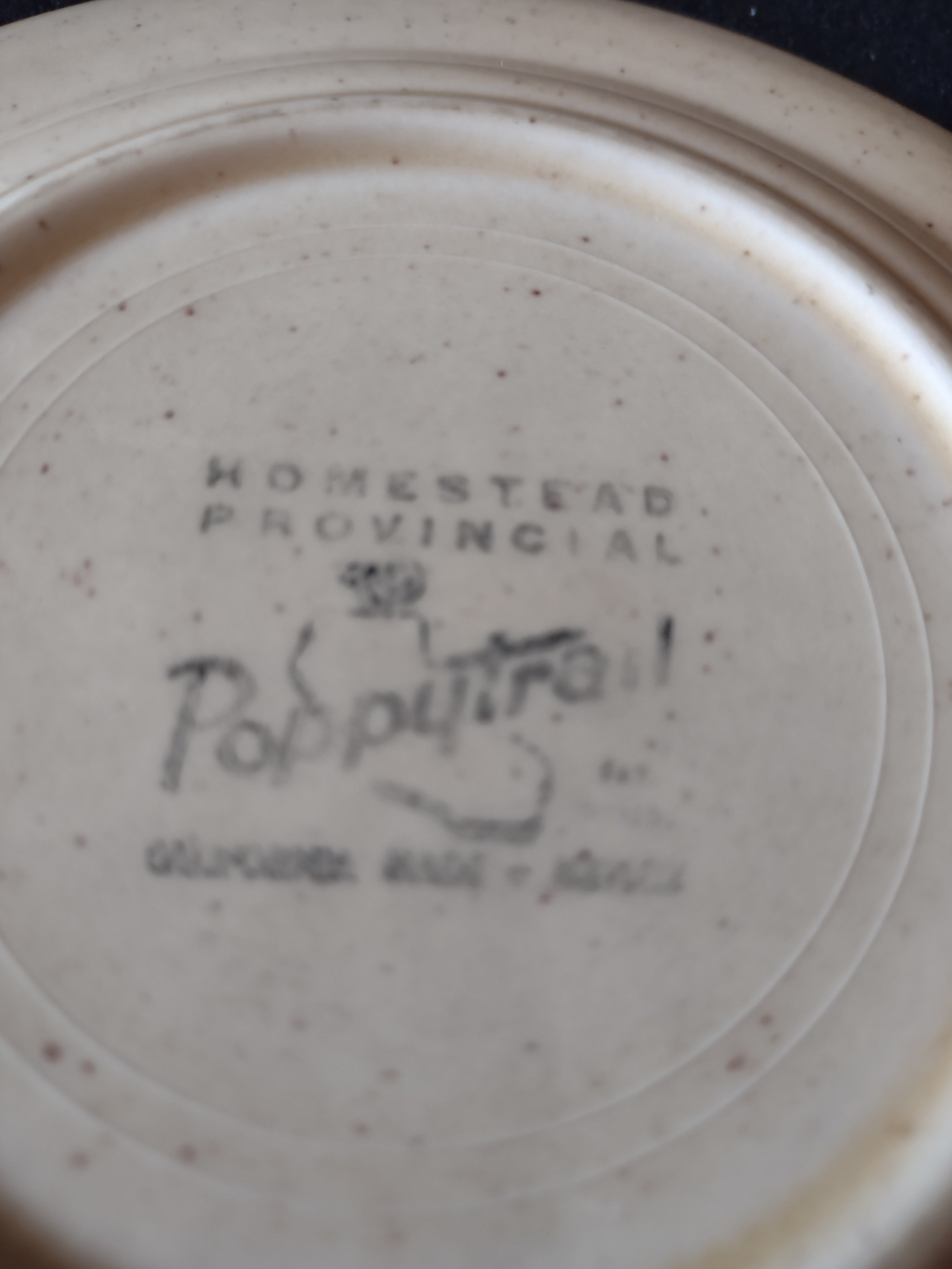 Vintage Metlox Poppytrail Homestead Provincial Green & Red Plate [6921]