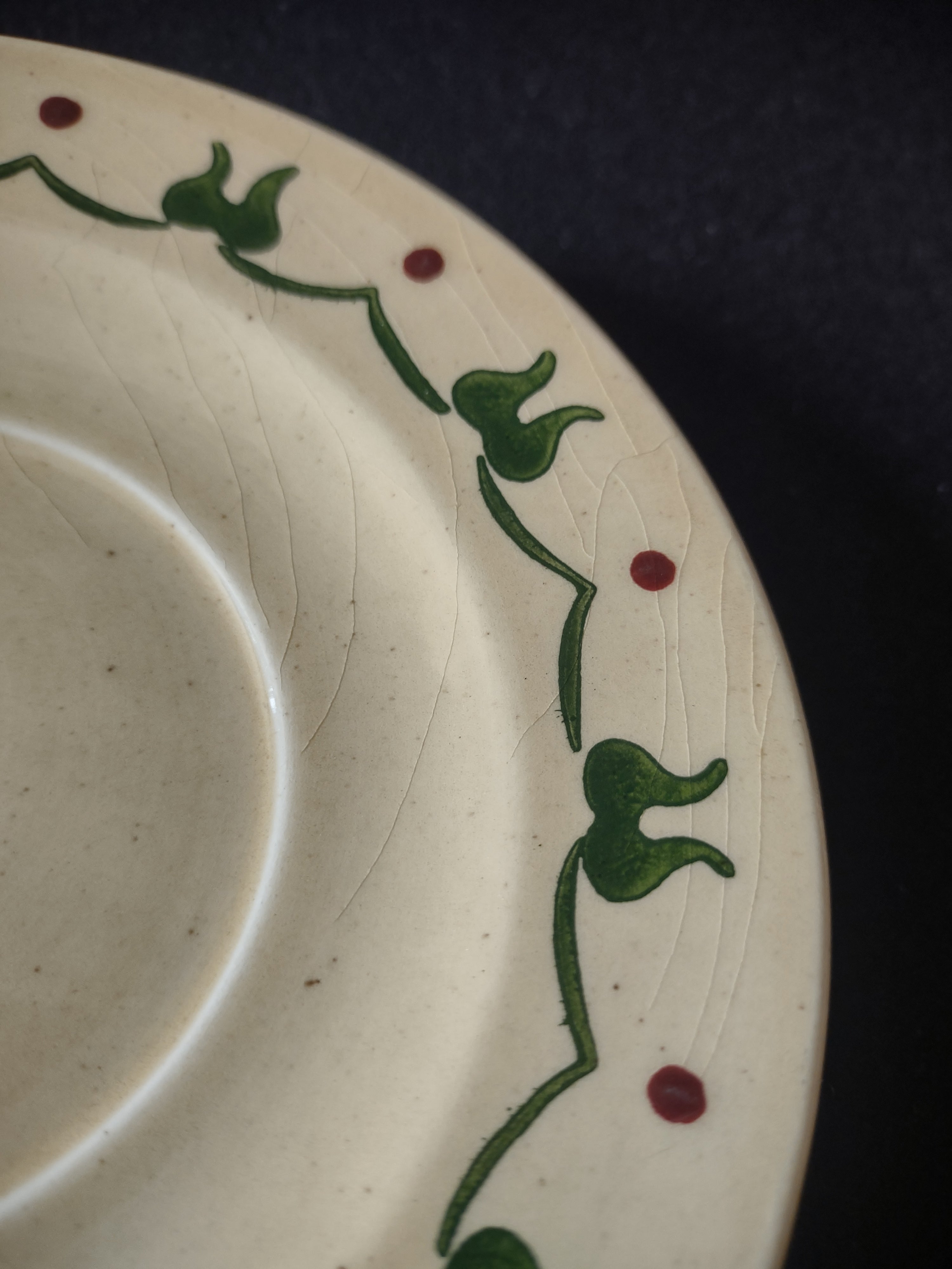 Metlox Poppytrail cup side view red dot detail