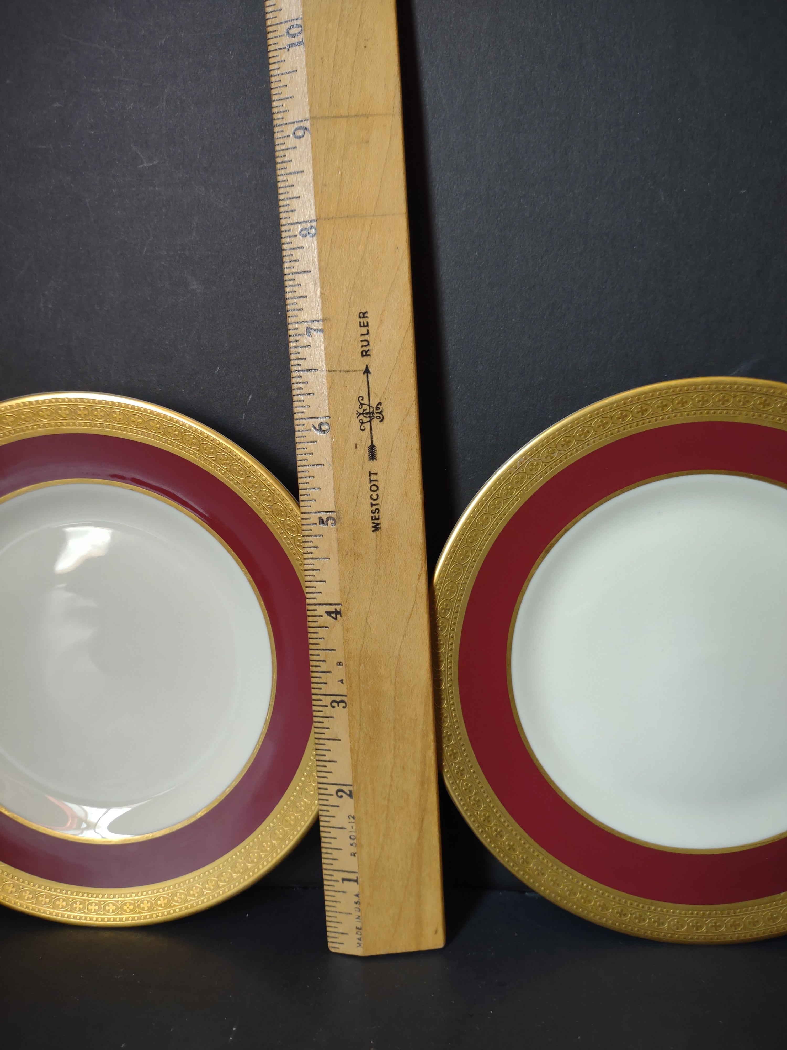 Vintage Syracuse China Crimson & Gold Plate Set of 2 O.P. Co [6944]