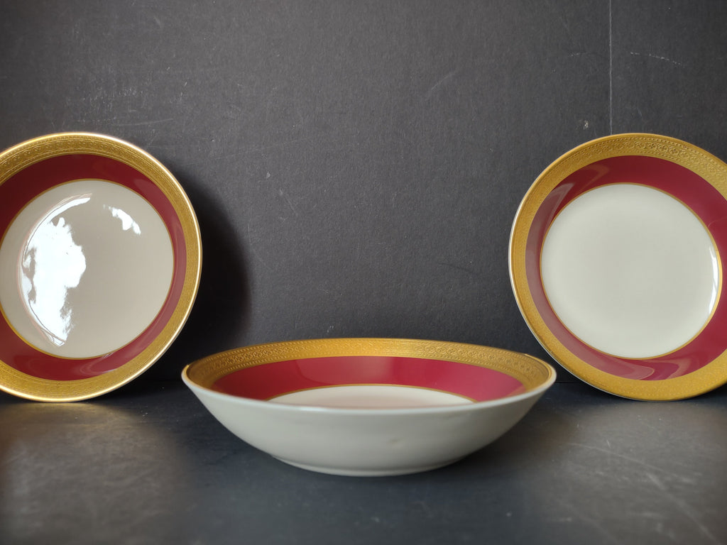 Vintage Syracuse China red gold plates set of 3 and bowl group display