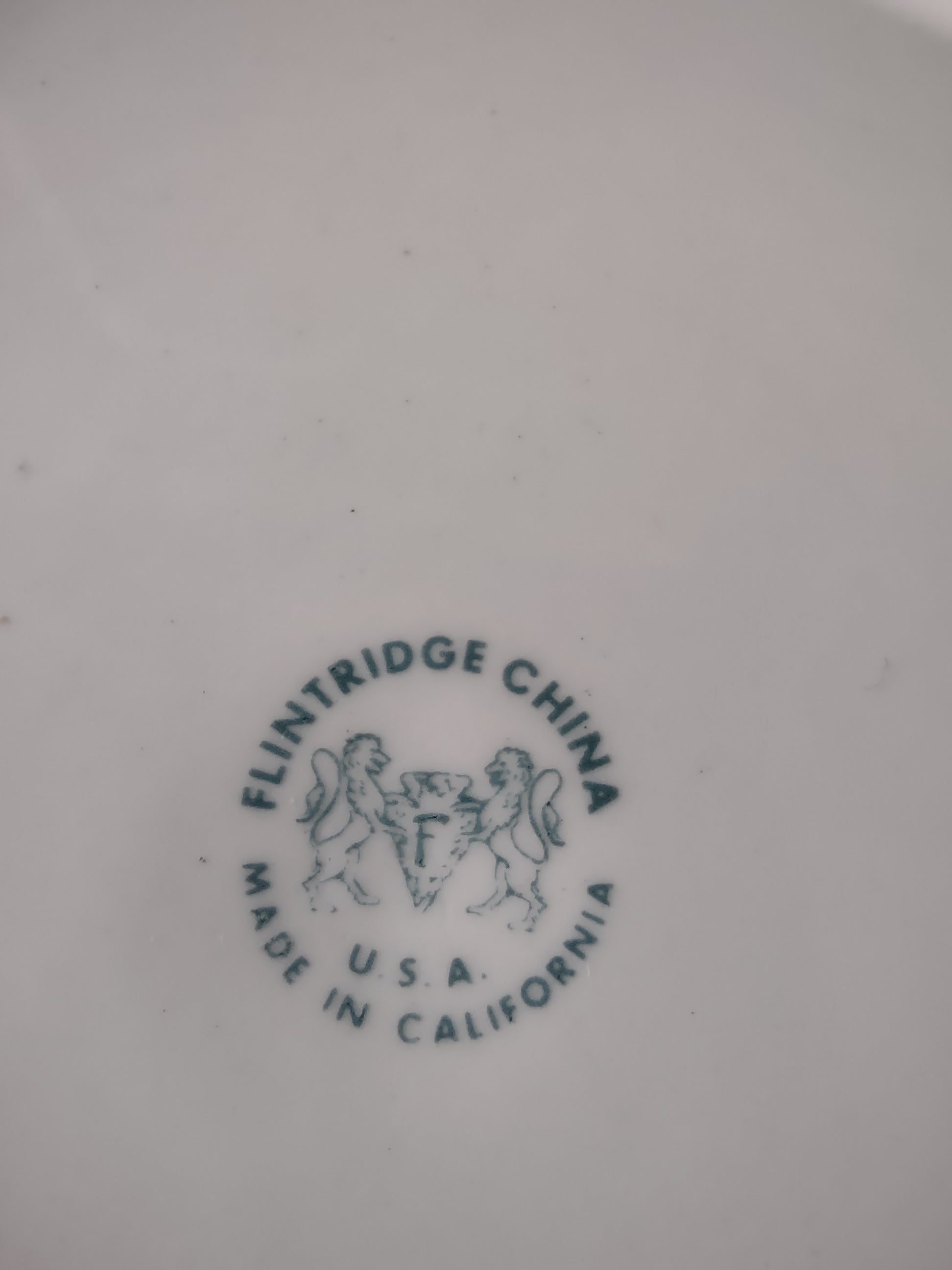Flintridge China cobalt blue and gold plate front view