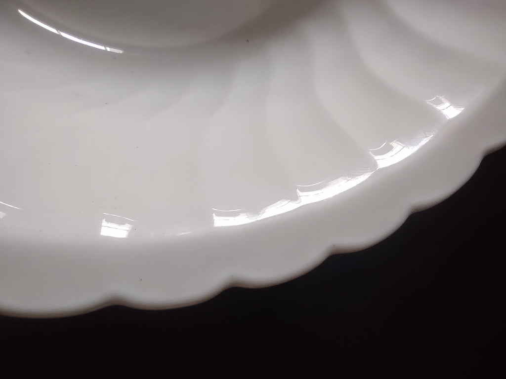 Vintage Syracuse China Swirl White Bowl - interior swirl detail