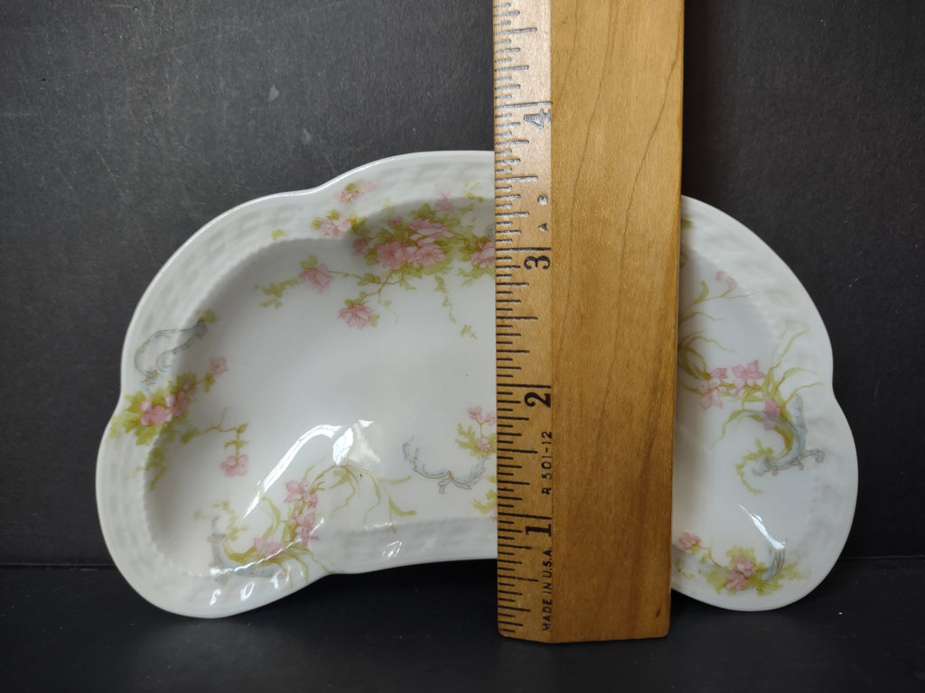 Haviland Limoges bone dish top view with lot tag 828