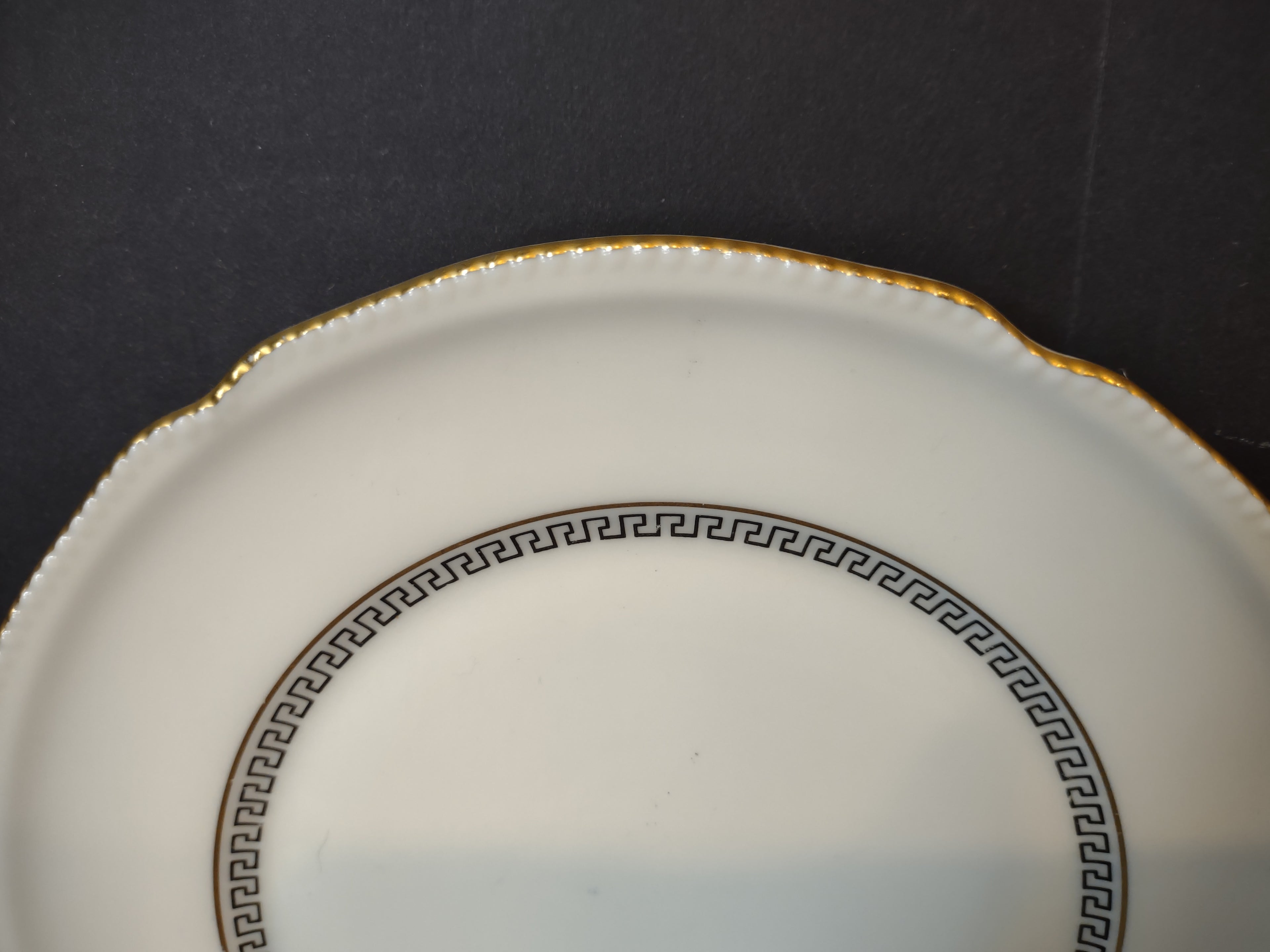 Vintage Castleton China Sophisticate Greek Key Gold Rim Plate [6970]
