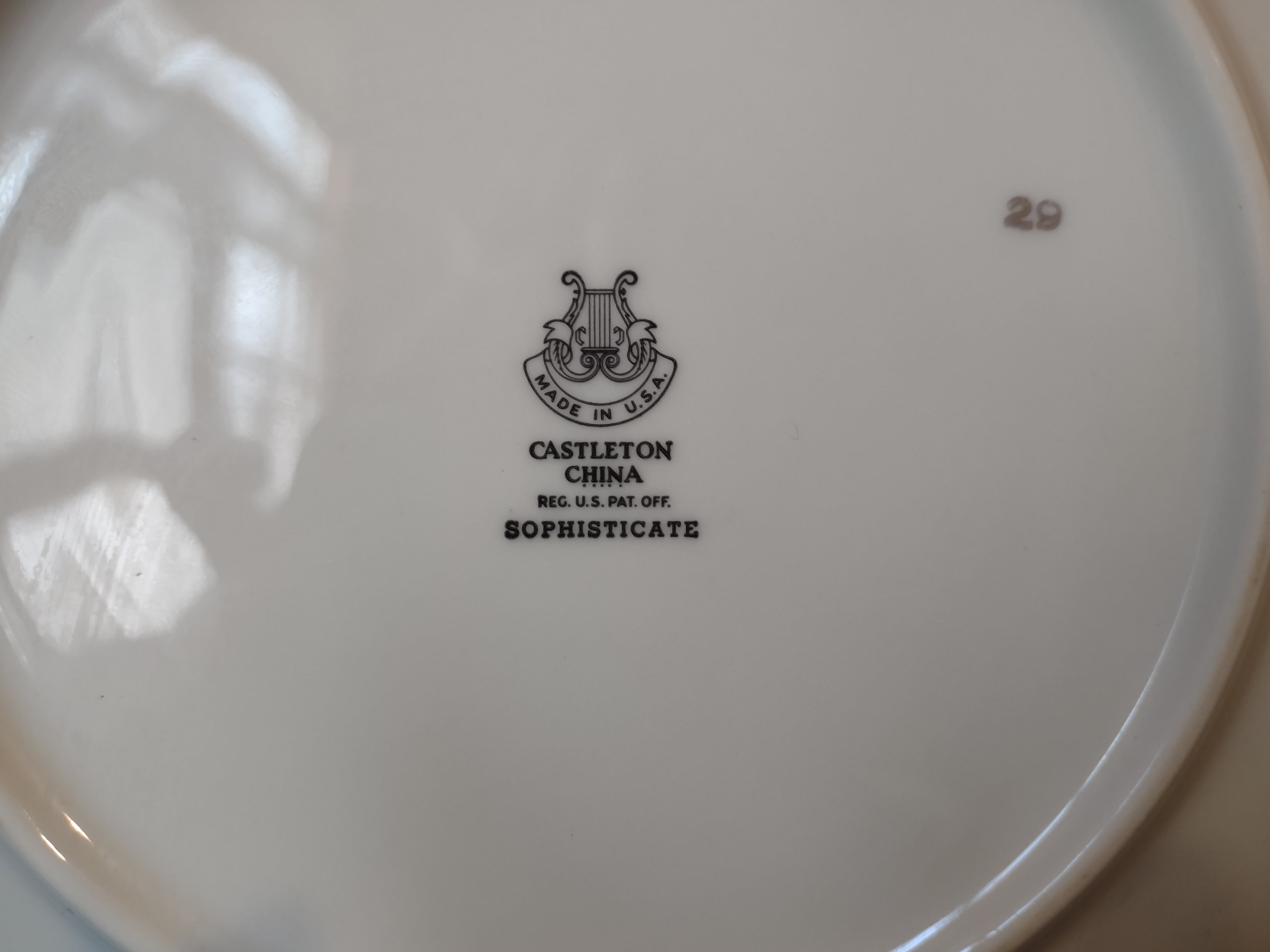Vintage Castleton China Sophisticate Greek Key Gold Rim Plate [6970]