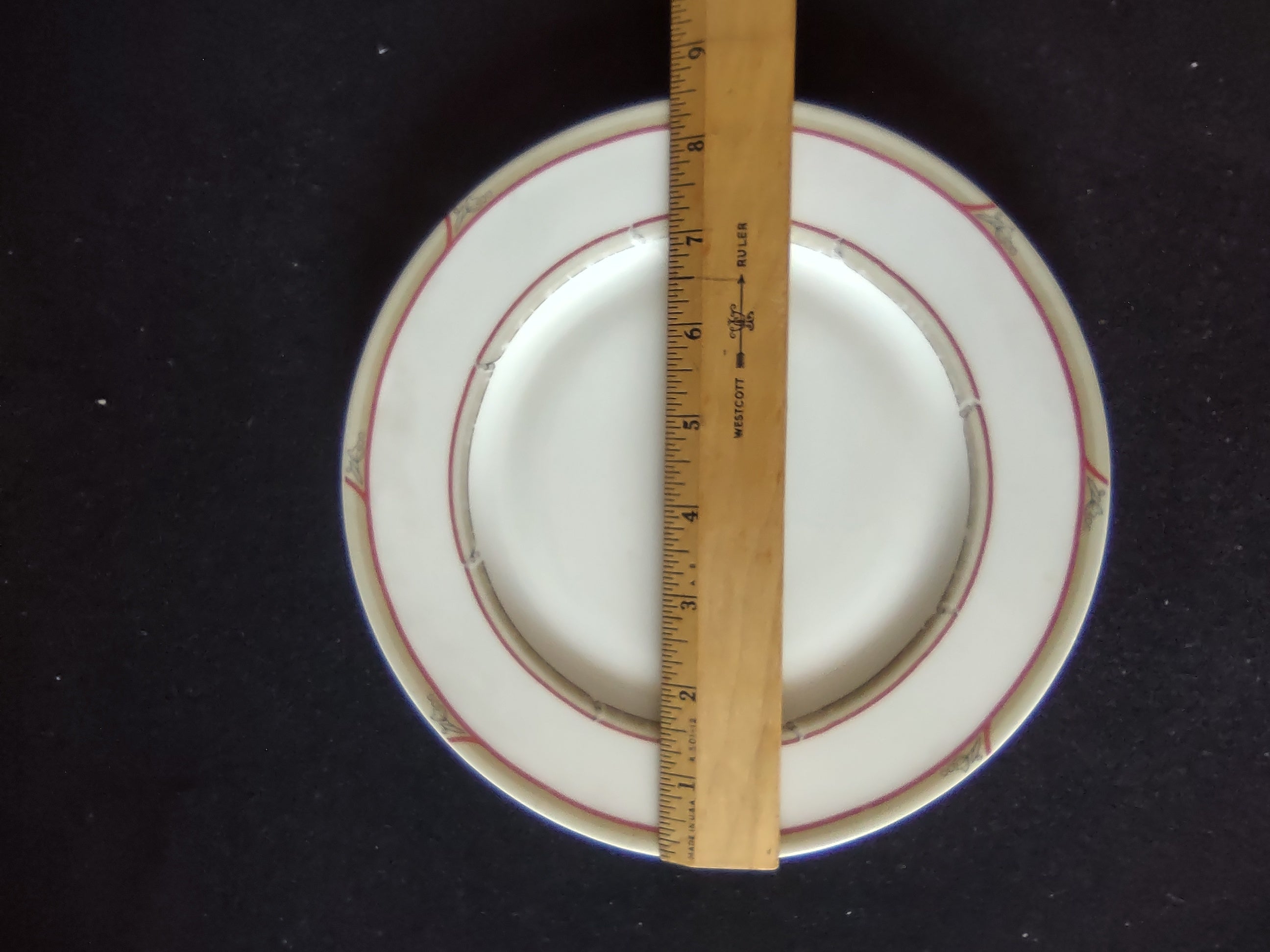 Back of Theodore Haviland New York plate showing backstamp and clean reverse
