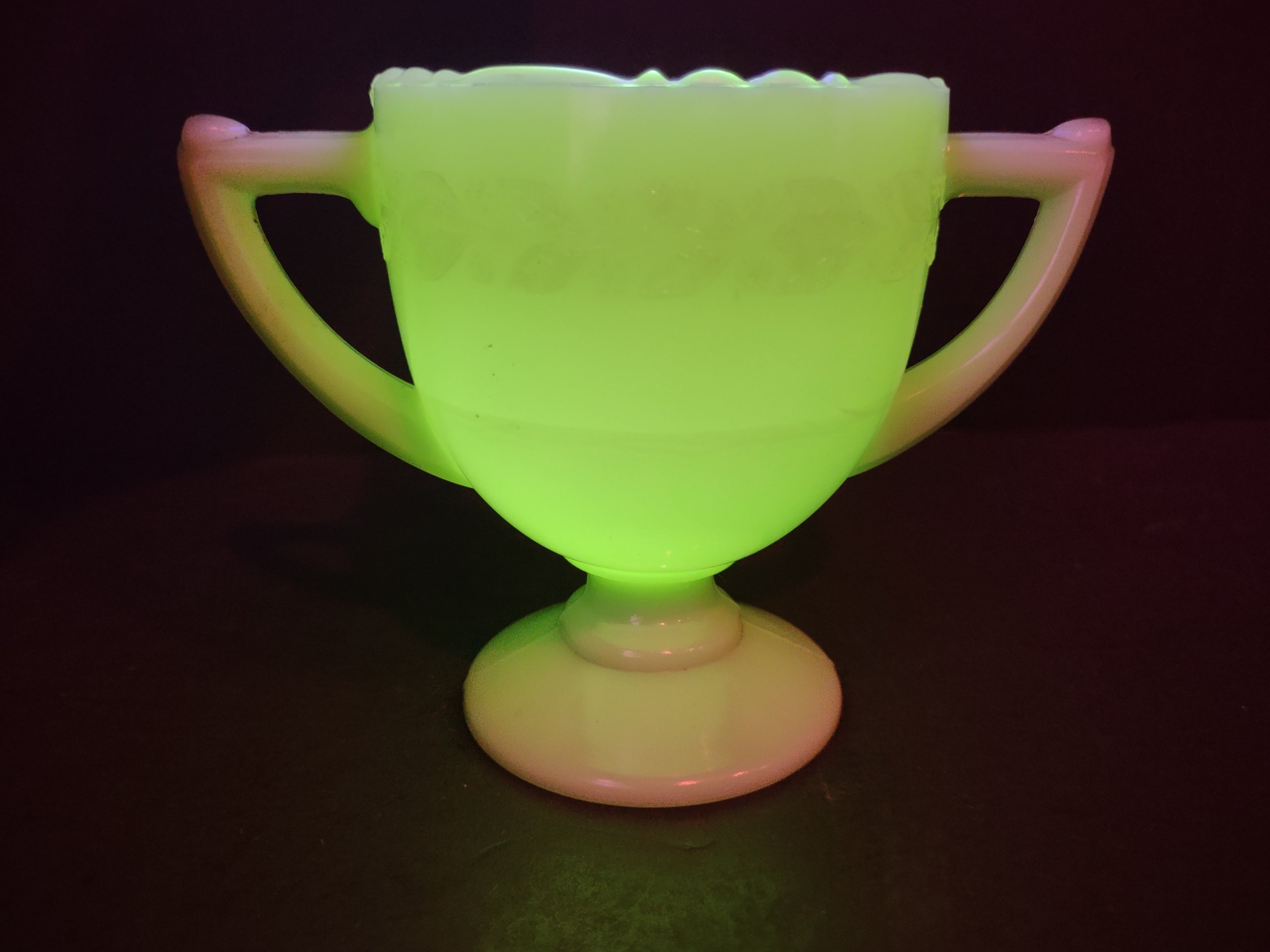 Vintage McKee Jadeite Green Uranium Glass Footed Sugar Bowl Double Handle [7012]