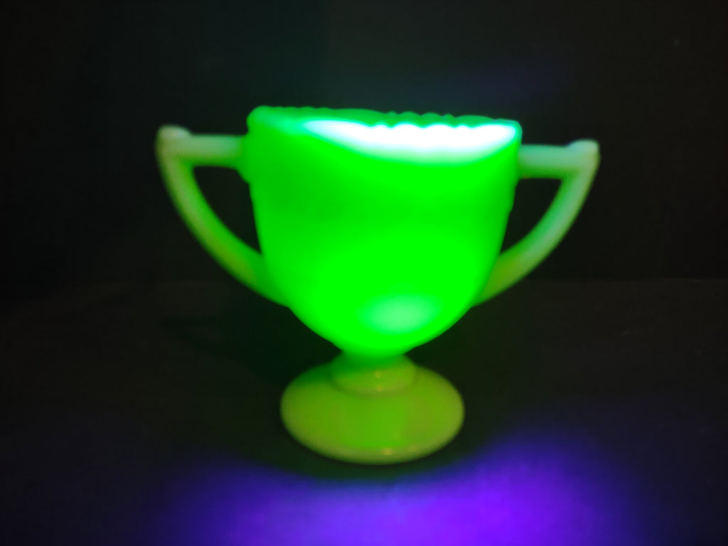 Vintage McKee Jadeite Green Uranium Glass Footed Sugar Bowl Double Handle [7012]