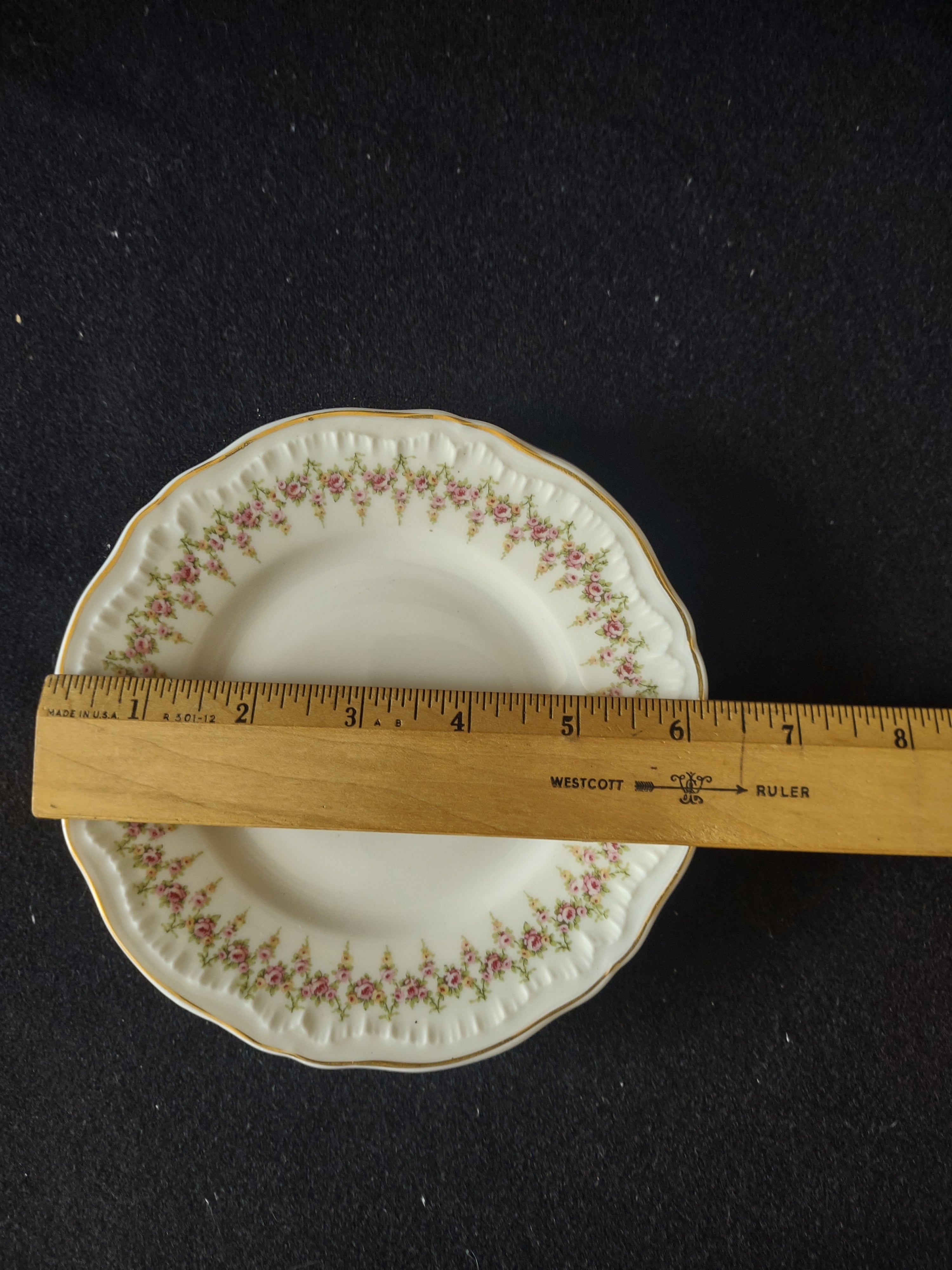 Theodore Haviland NY plate - size measurement showing approx 6.5 inches