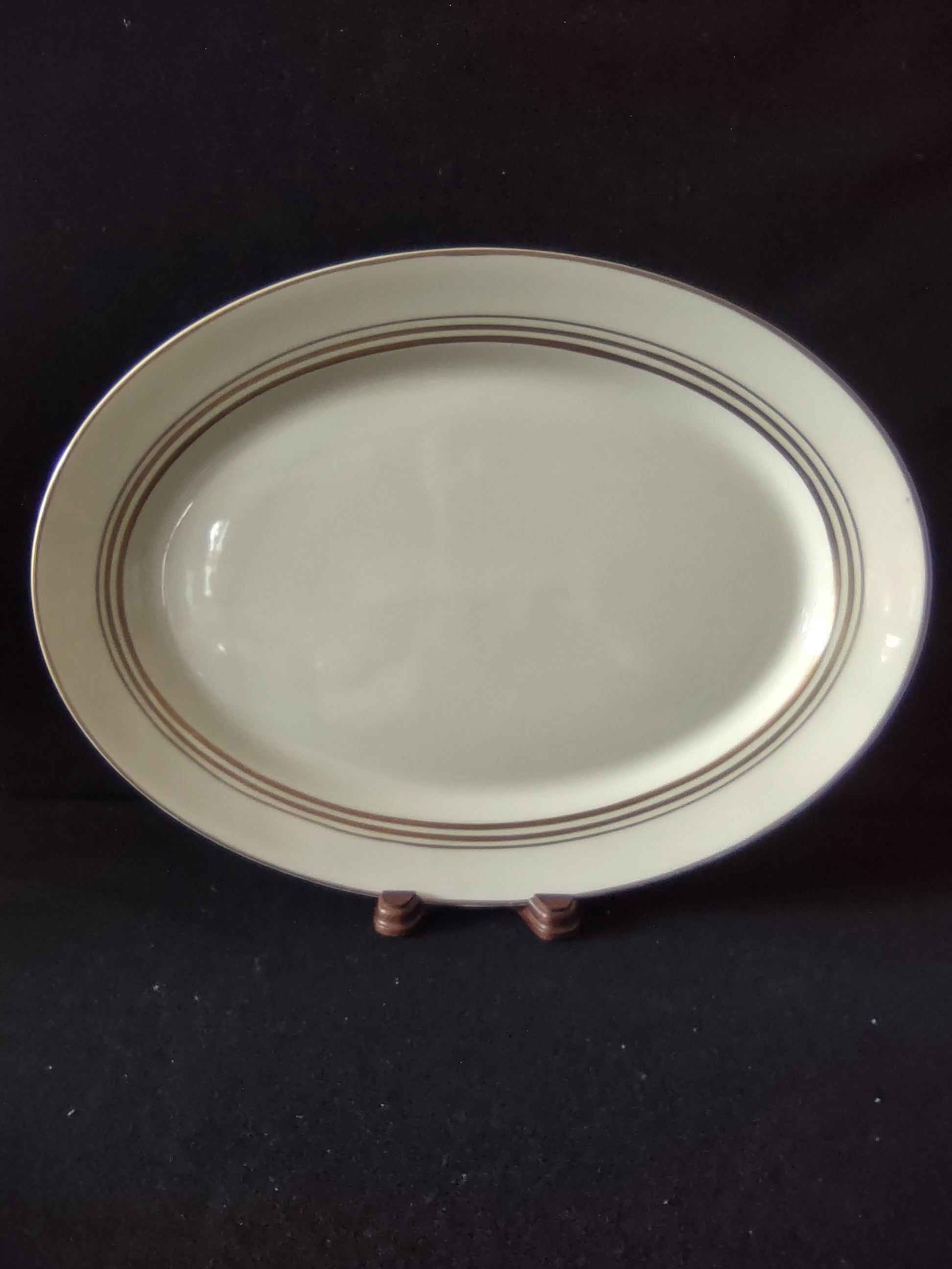 Syracuse China Old Ivory oval serving platter full top view