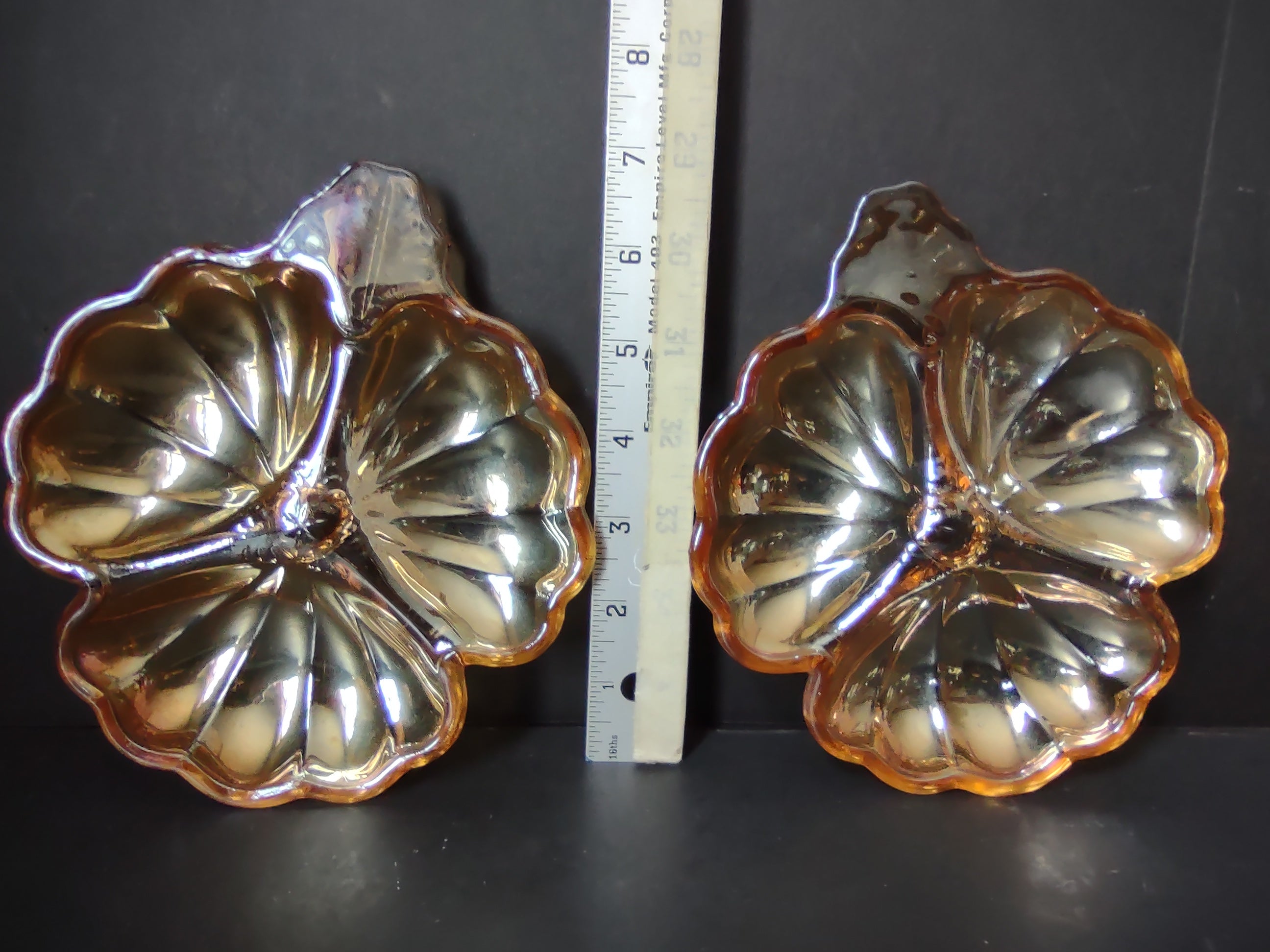 Vintage marigold carnival glass iridescent leaf flower-shaped nappy dishes pair with scalloped rims