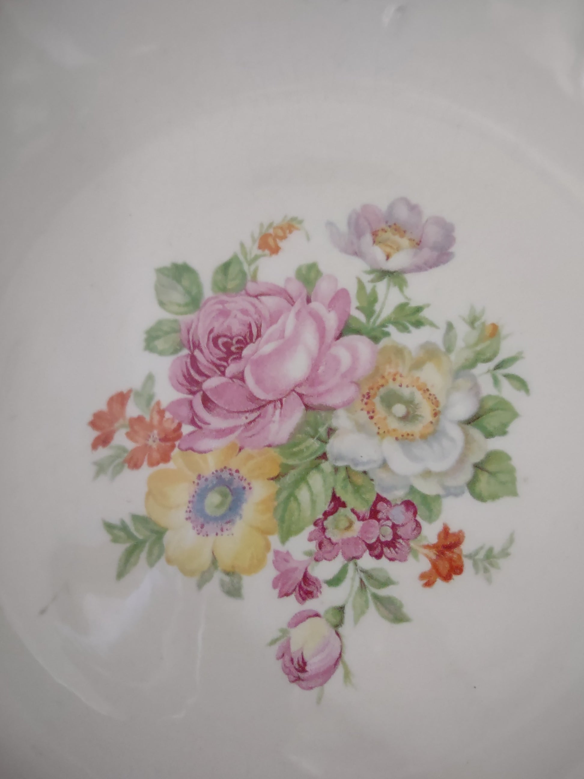 Vintage Homer Laughlin Virginia Rose serving bowl - backstamp reading Homer Laughlin Virginia Rose Made in USA K 41 N 8