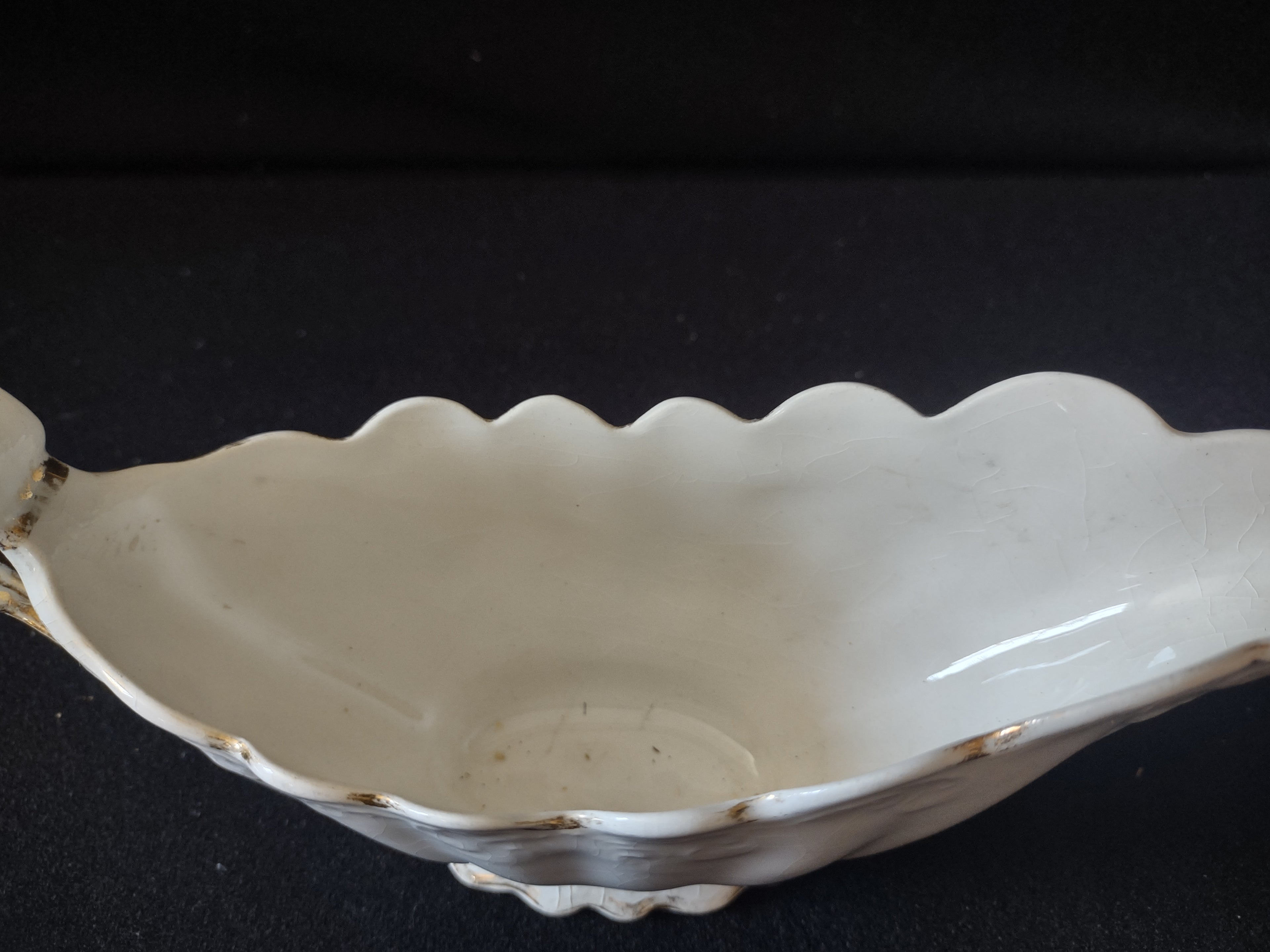 Vintage East Palestine Pottery De Soto Gravy Boat Embossed Scallop Gold [7057]
