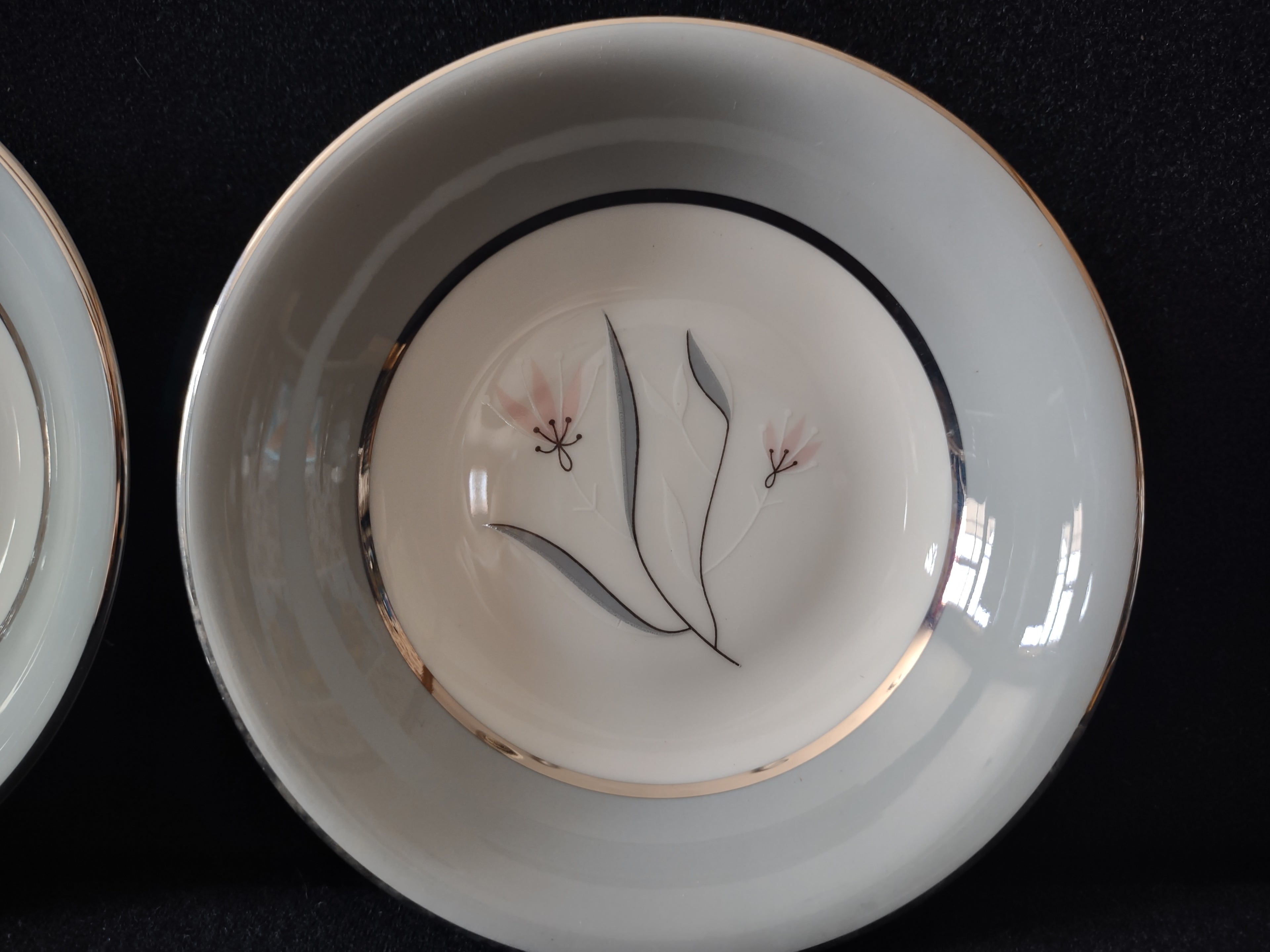 Vintage Castleton China Flair Berry Bowl Set of 7 Gray & Pink [7060]