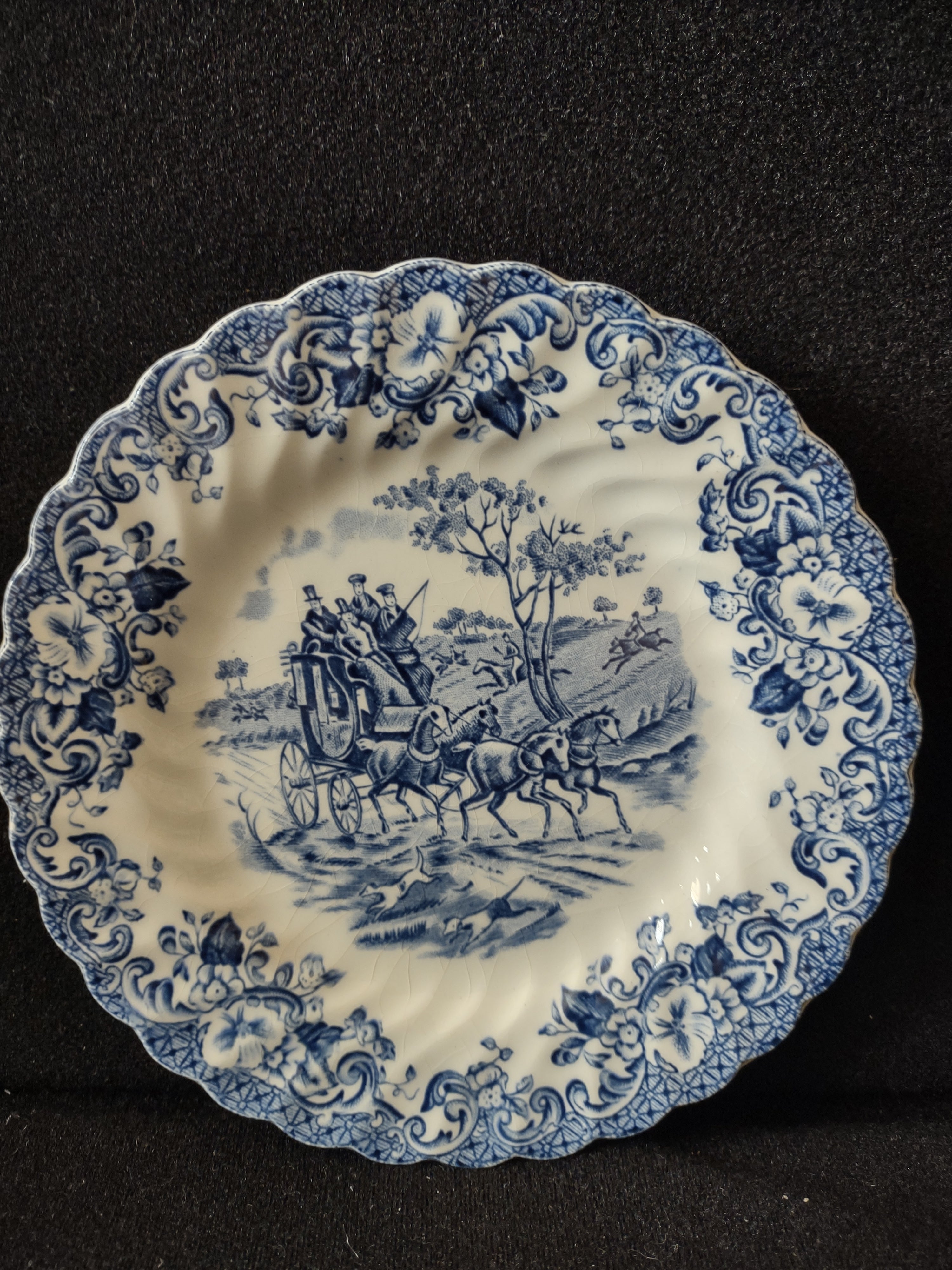 Vintage Johnson Bros Coaching Scenes Hunting Country 6" Plate Blue IMPERFECT [7064]