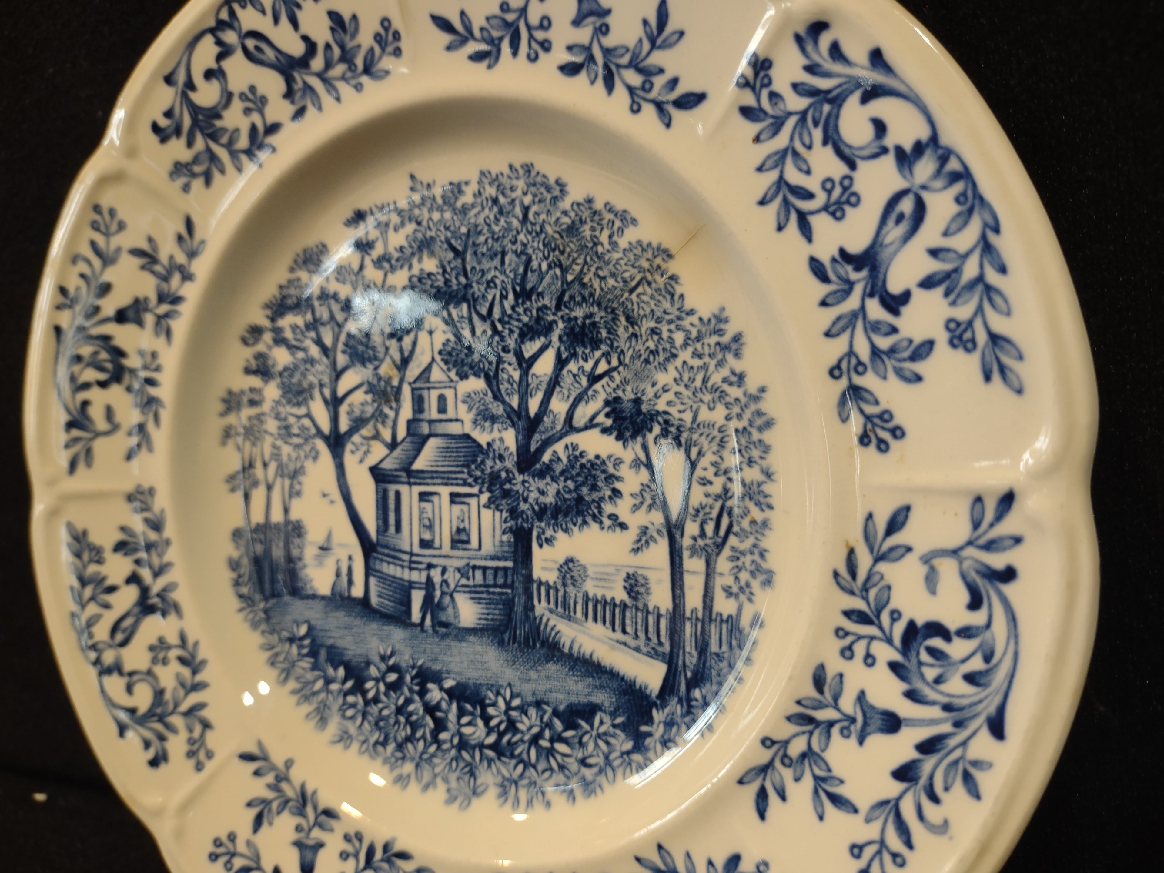Vintage Johnson Bros Windsor Ware Mount Vernon Garden House Blue Plate IMPERFECT [7067]